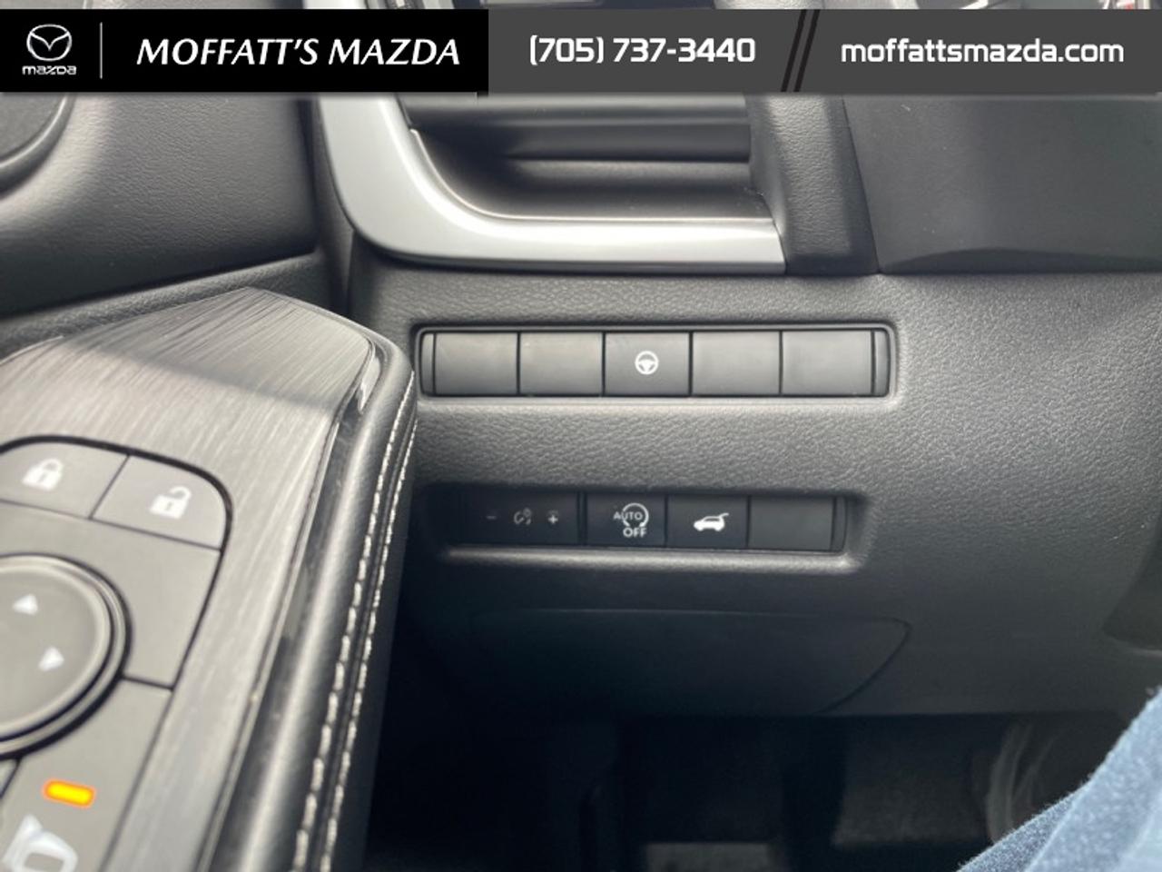 2024 Nissan Rogue SV MOONROOF Photo