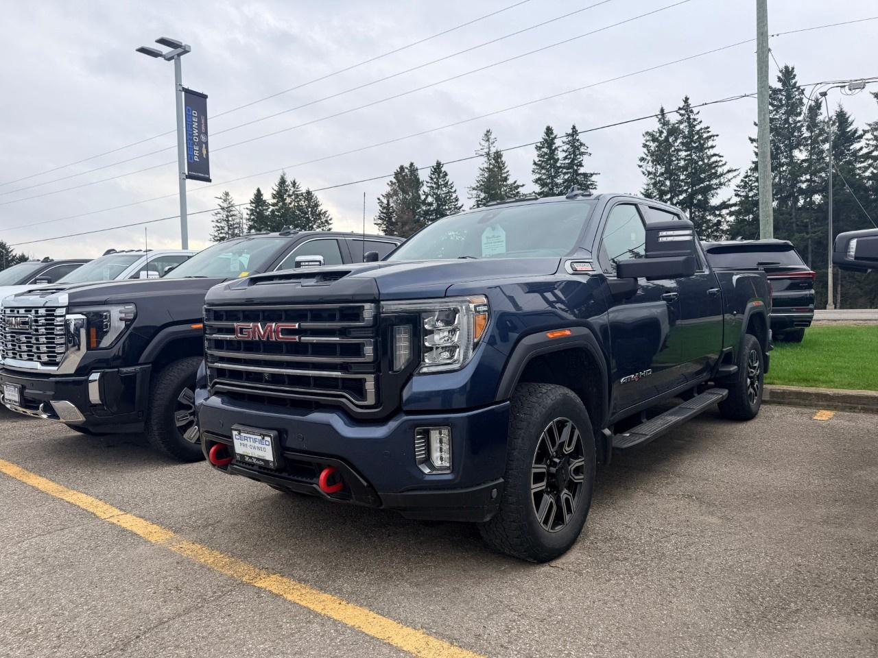 2020 GMC SIERRA 2500HD 4WD Crew Cab Standard Box AT4 Photo0