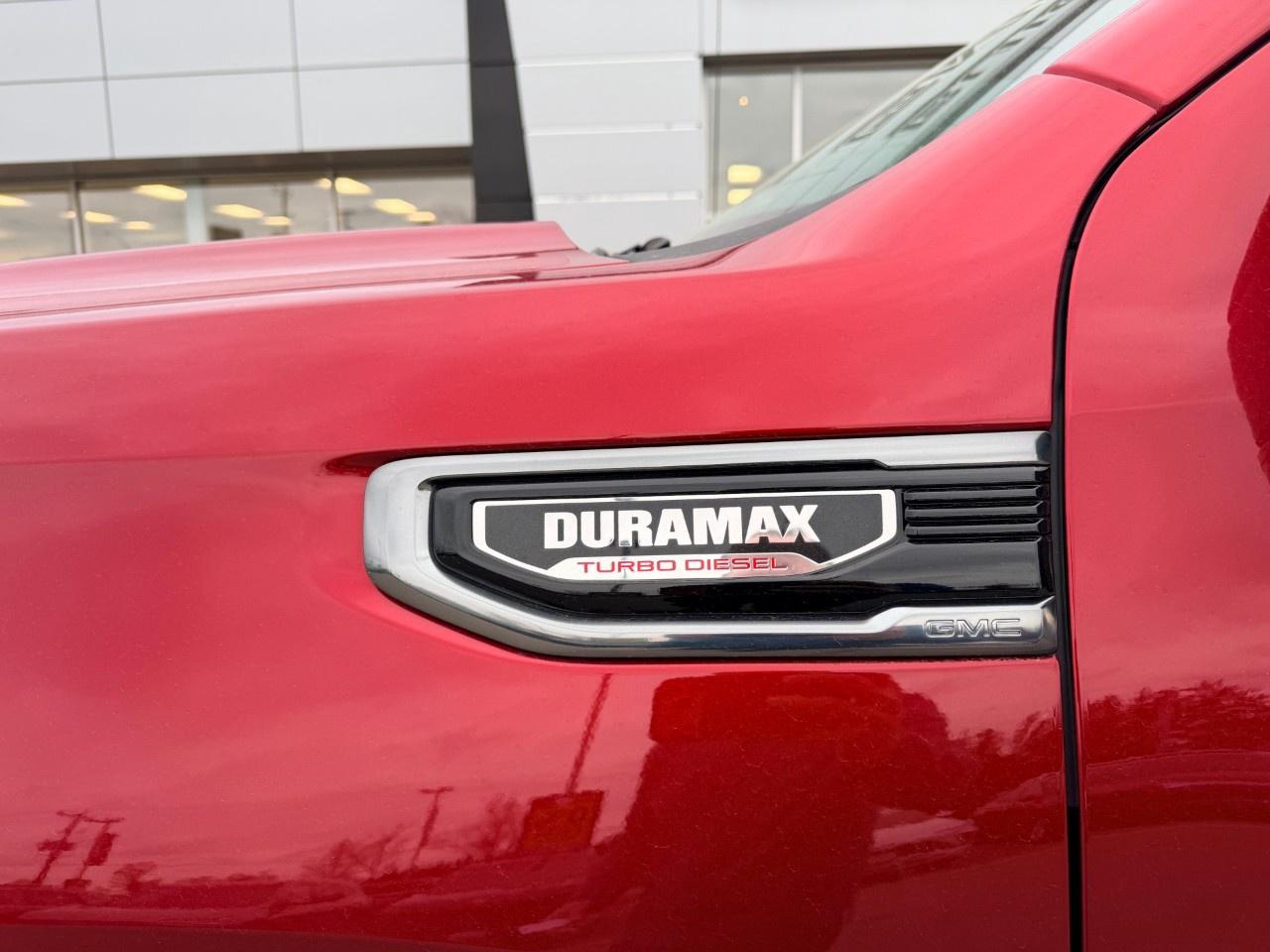 2025 GMC Sierra 1500 Crew Cab Short Box 4-Wheel Drive AT4 Photo