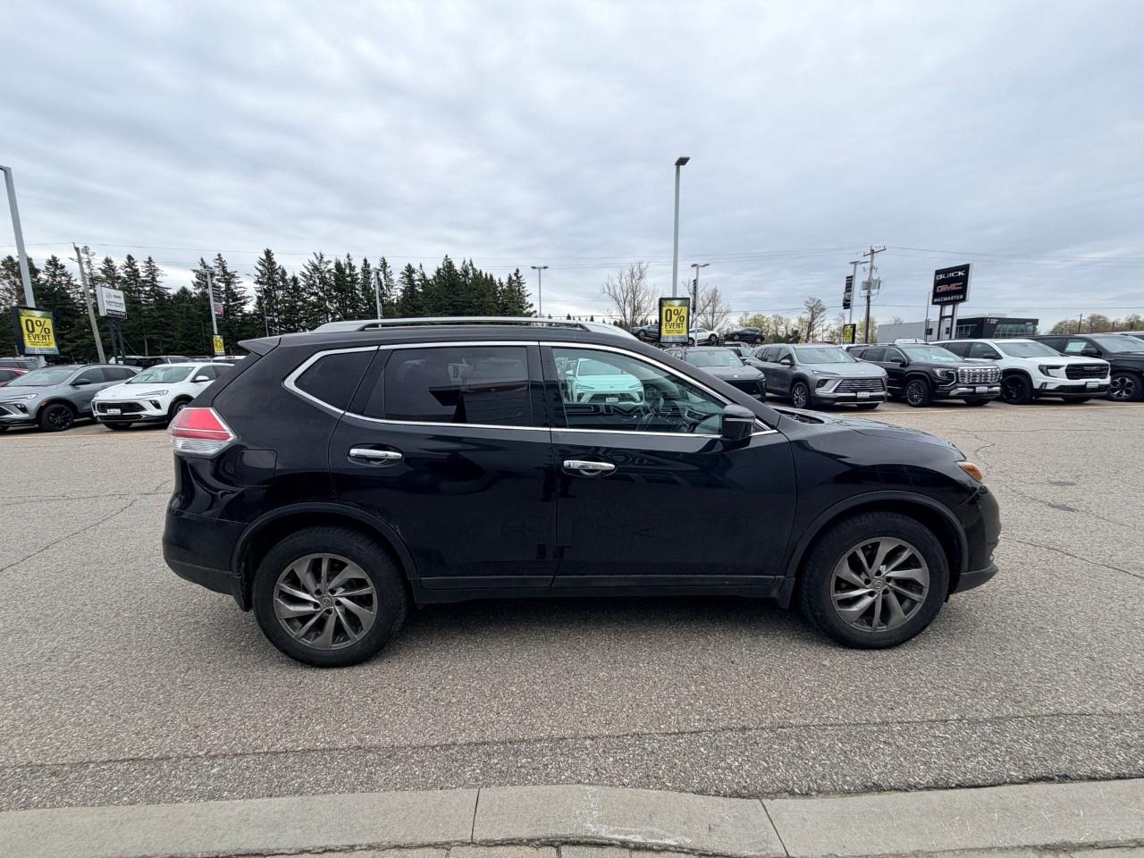 2015 Nissan Rogue AWD 4dr SL Photo
