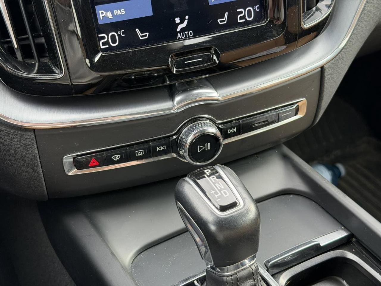 2019 Volvo XC60  Photo