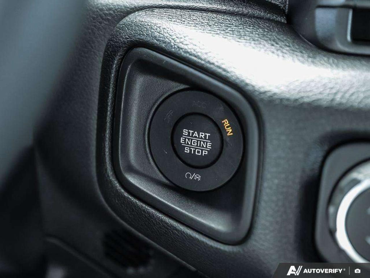 2025 Jeep Wrangler Sport S Photo