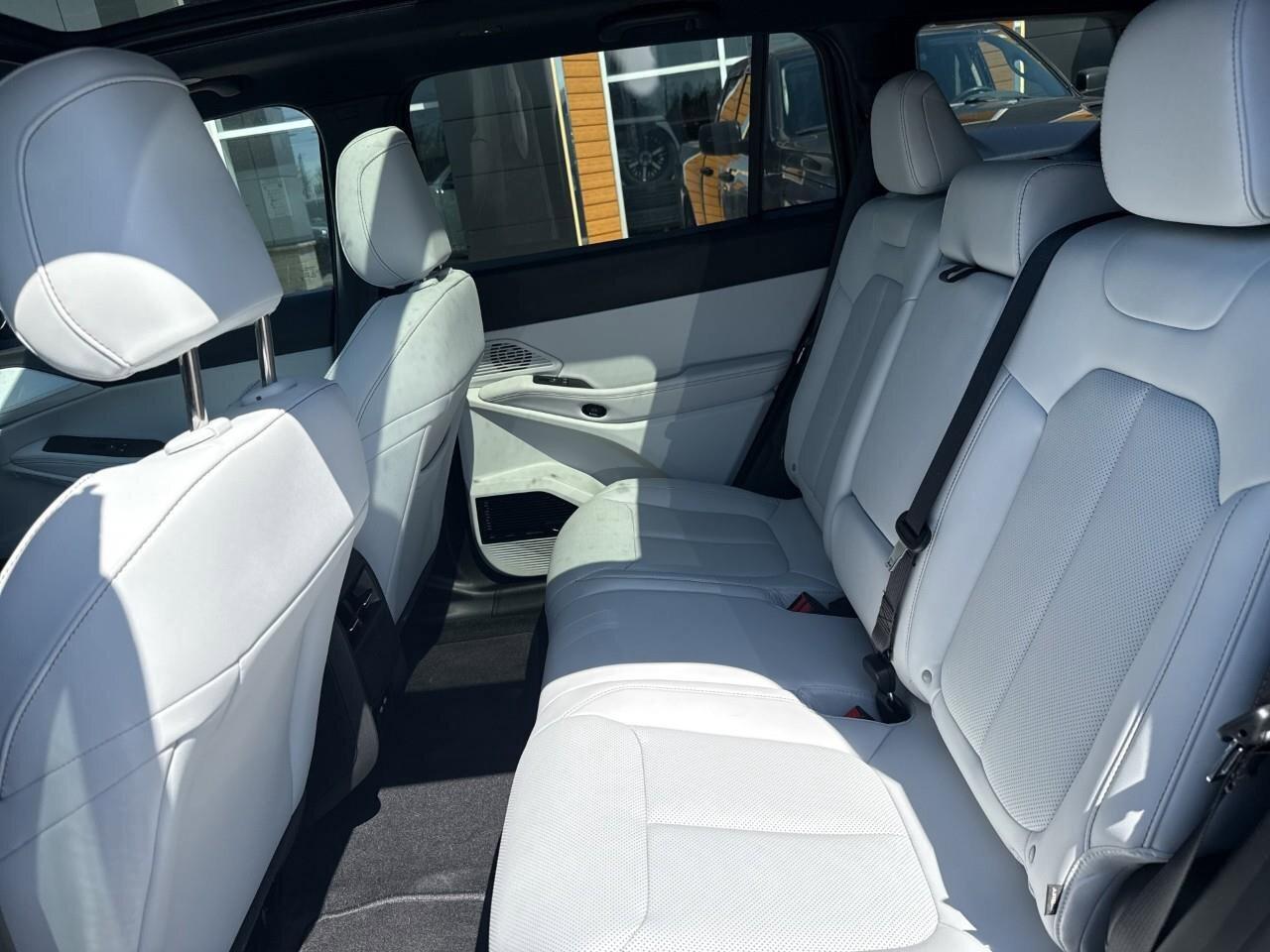 2026 Jeep Cherokee  Photo