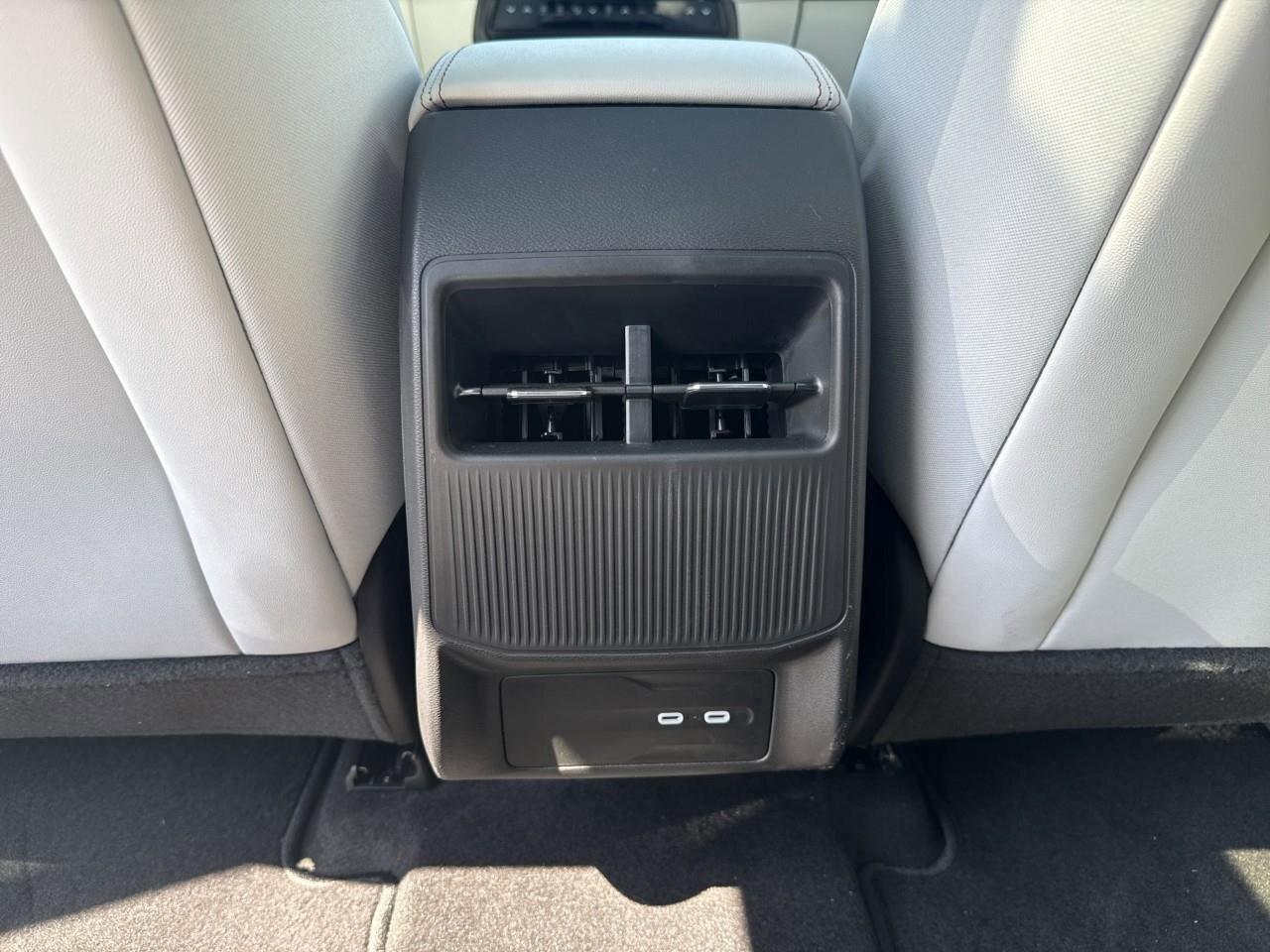 2026 Jeep Cherokee  Photo
