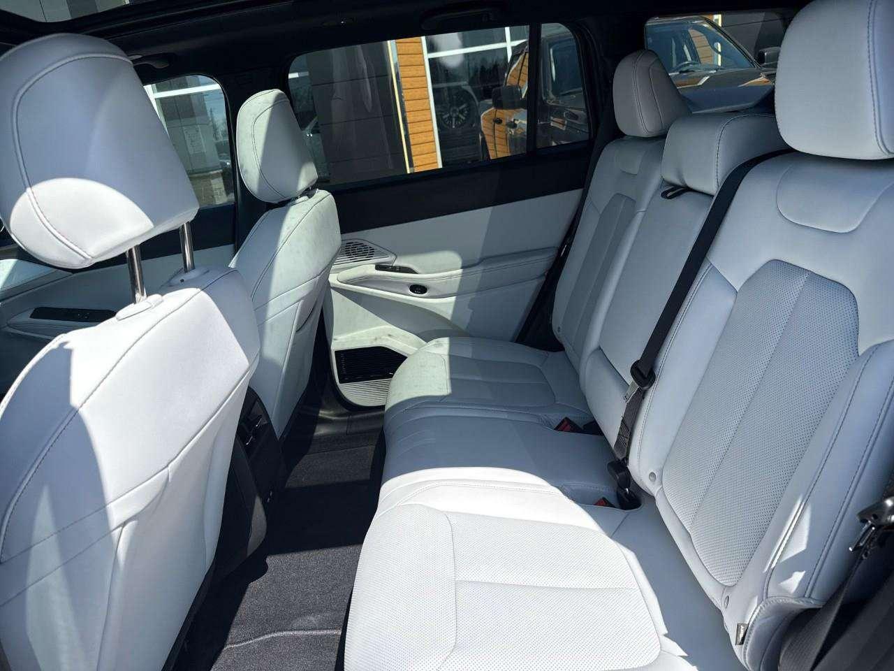 2026 Jeep Cherokee Limited Photo