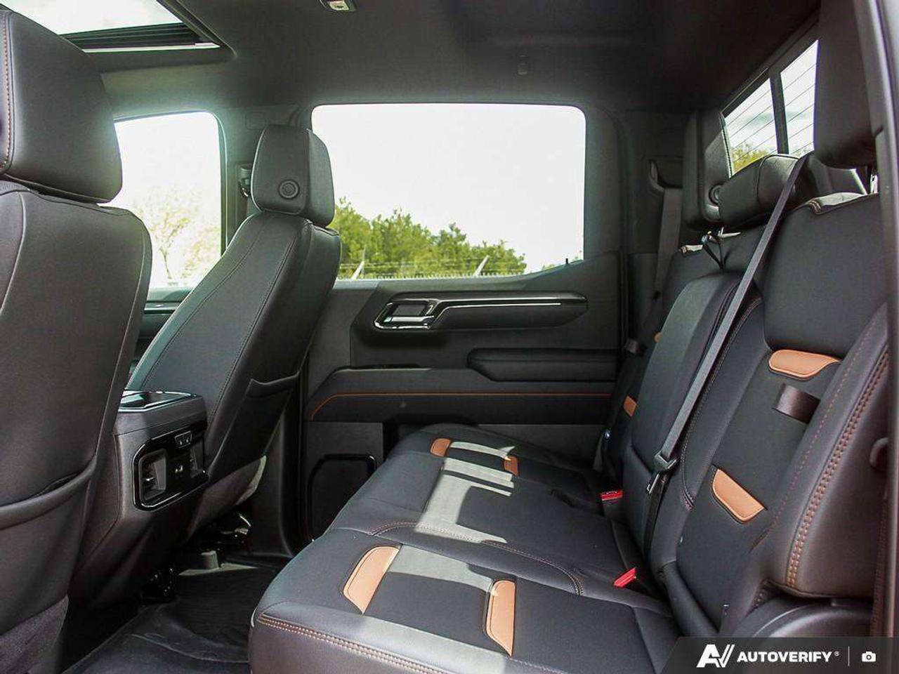 2025 GMC Sierra 1500 AT4, 3.0L DIESEL, 4X4, X31, ALLOYS, LEATHER, 1-OWNER, CERTIFIED PREOWNED! Photo