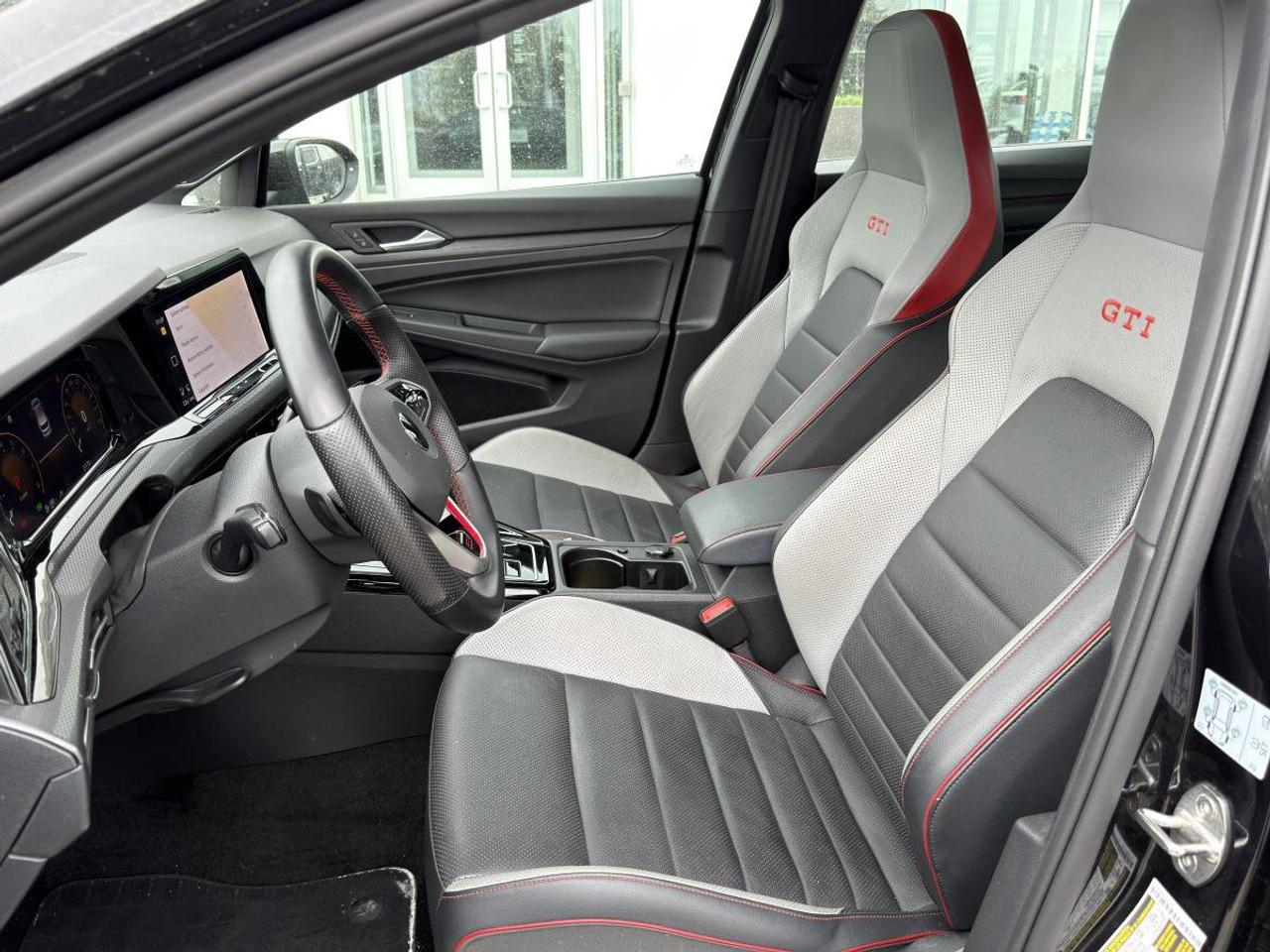 2023 Volkswagen Golf GTI  Photo