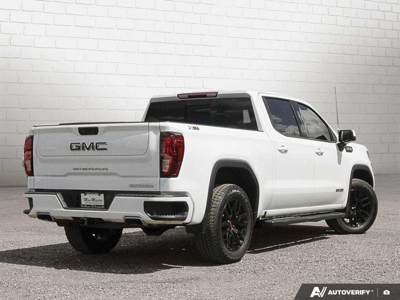 2023 GMC Sierra 1500 Crew Cab Short Box 4-Wheel Drive Elevation Photo4
