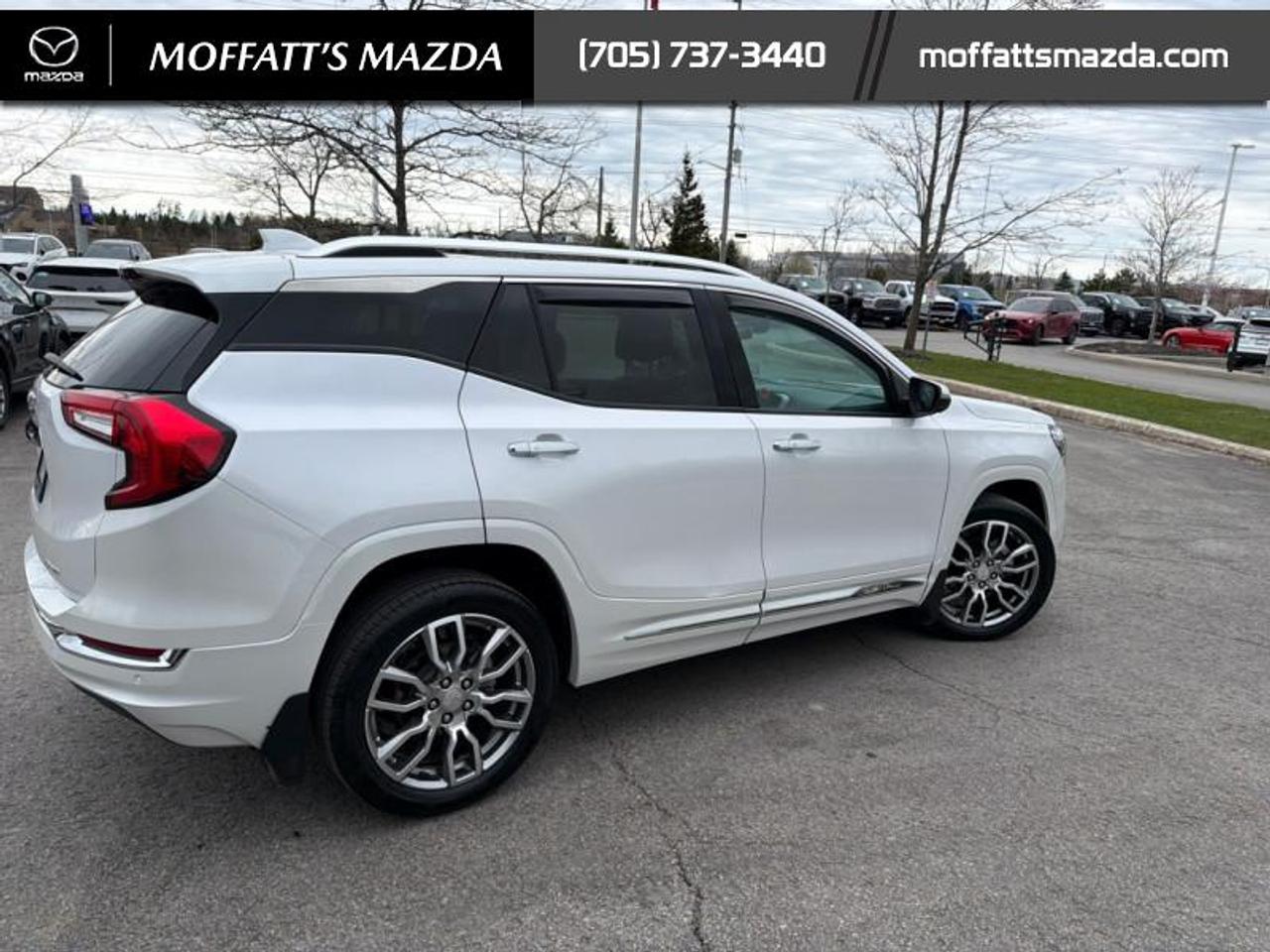 2024 GMC Terrain Denali Photo