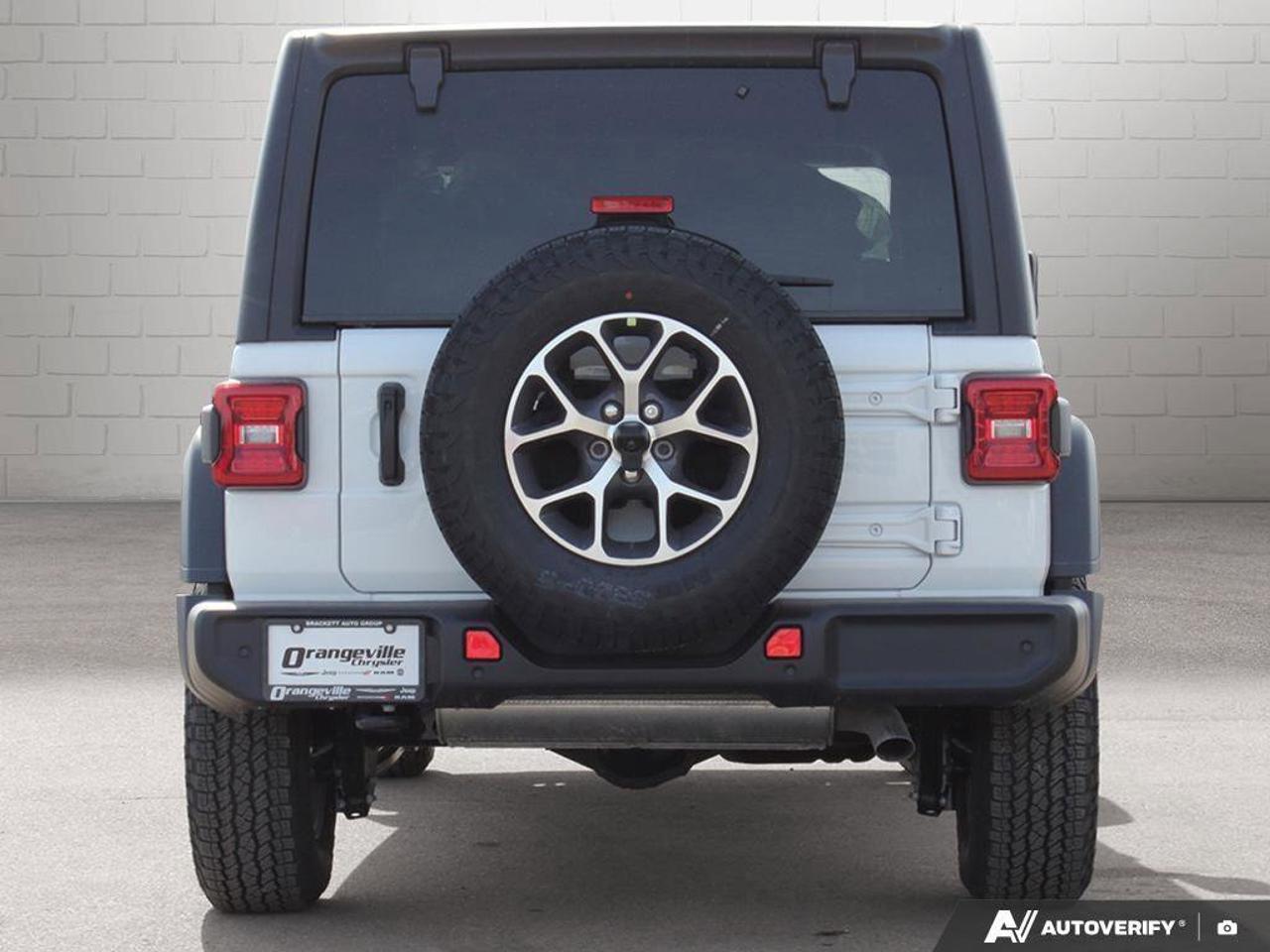 2025 Jeep Wrangler  Photo