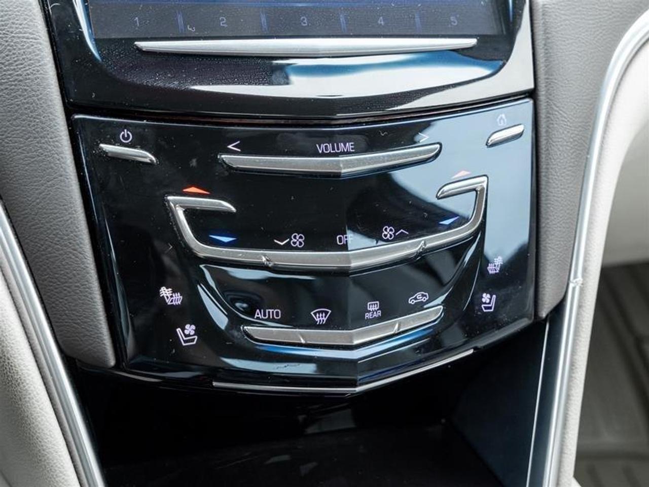 2015 Cadillac XTS Premium 4dr All-Wheel Drive Sedan Photo