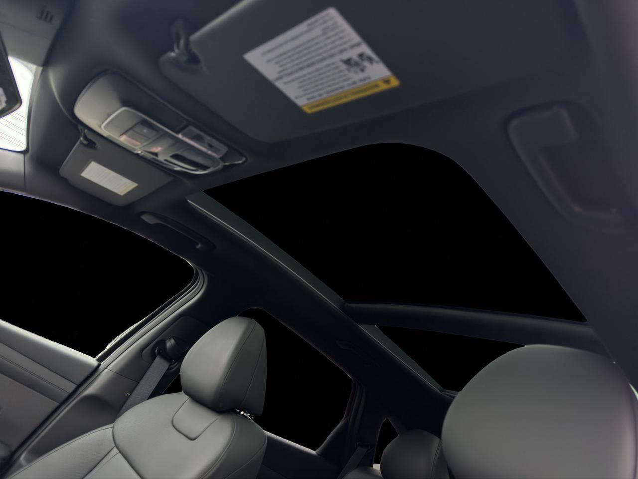 2026 Hyundai Tucson Hybrid Night Edition Photo