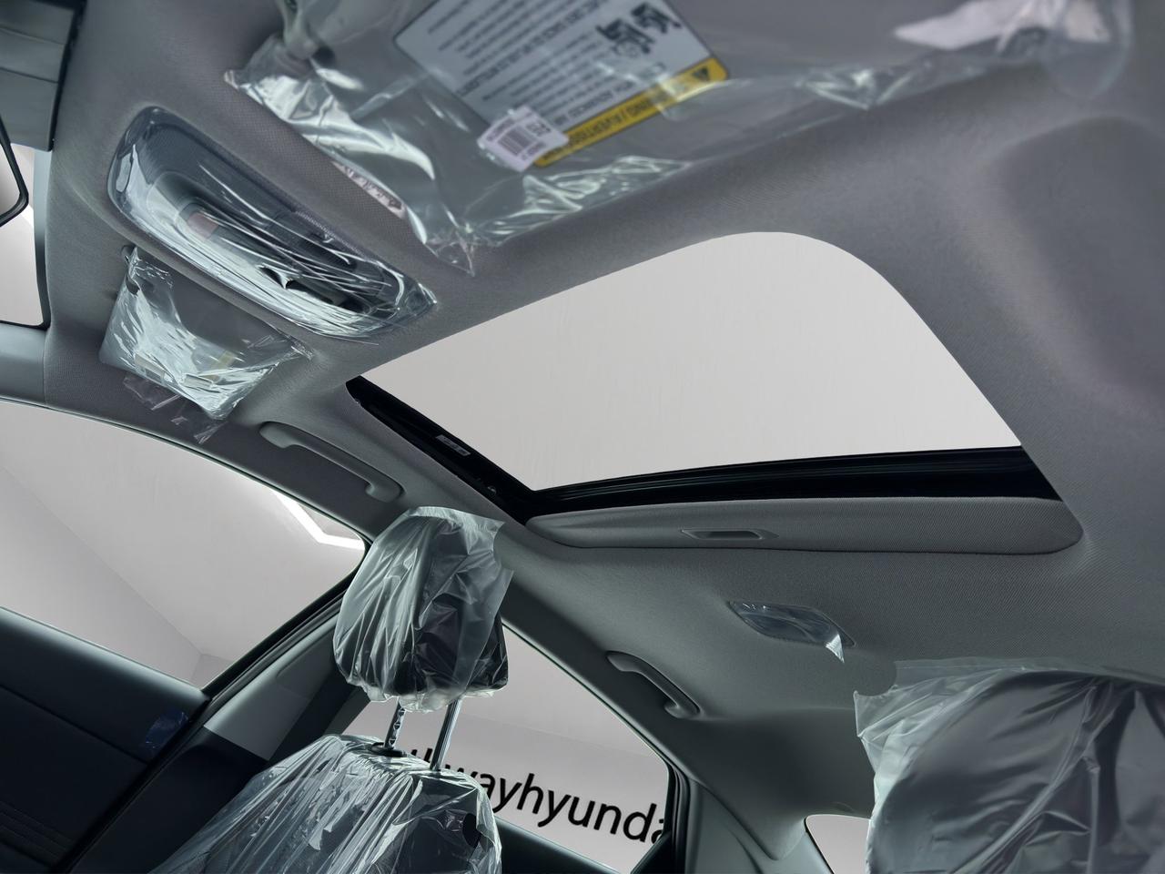 2026 Hyundai Elantra Hybrid Luxury Photo
