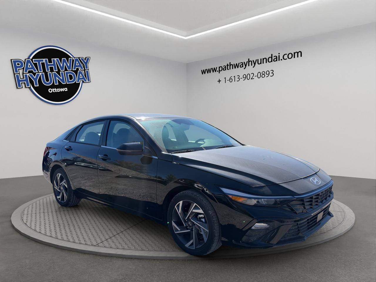 2026 Hyundai Elantra Hybrid Luxury Photo