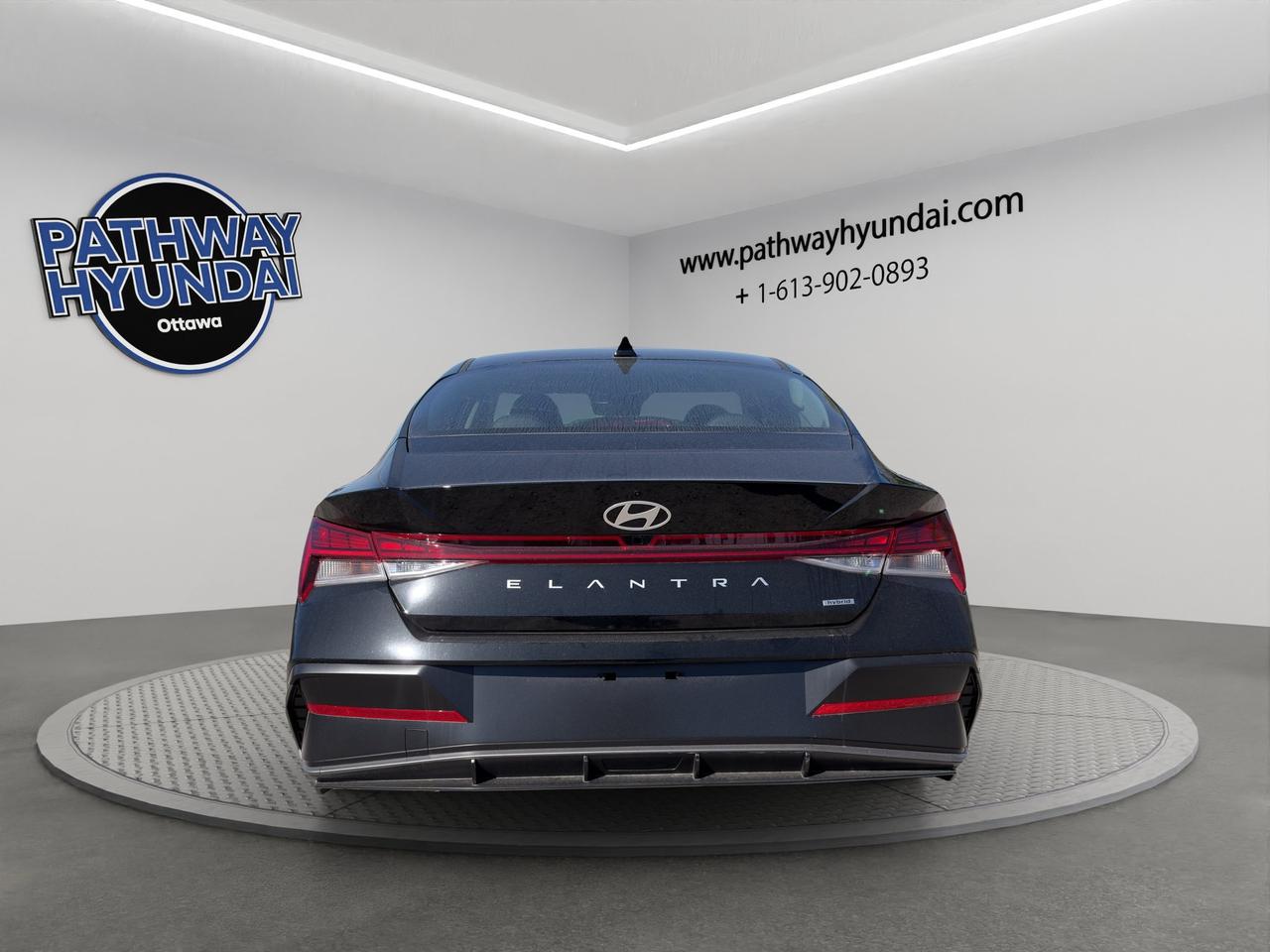 2026 Hyundai Elantra Hybrid Luxury Photo