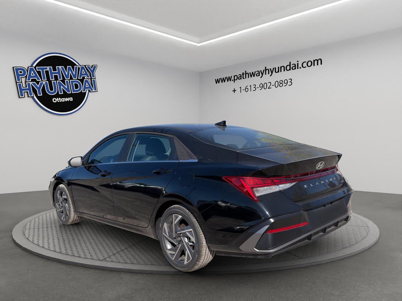 2026 Hyundai Elantra Hybrid Luxury Photo