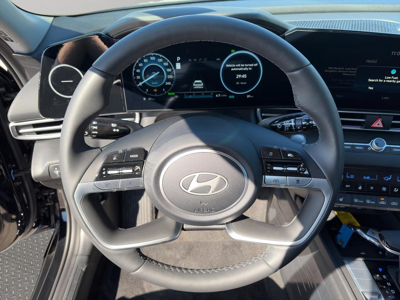 2026 Hyundai Elantra Hybrid Luxury Photo