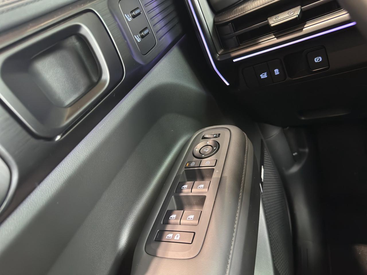 2026 Hyundai Santa Fe Hybrid Ultimate Calligraphy Photo