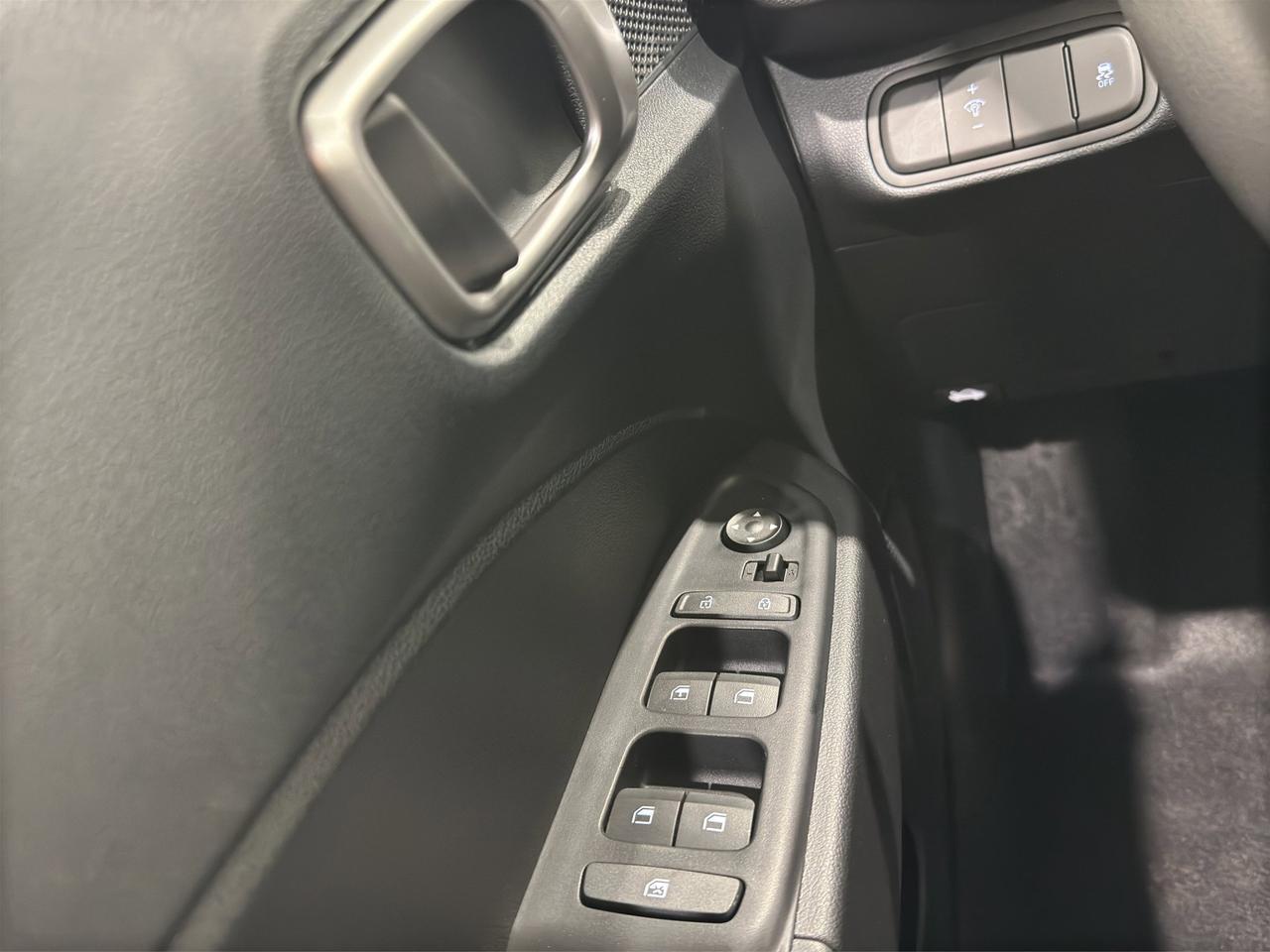 2026 Hyundai Venue Essential Photo