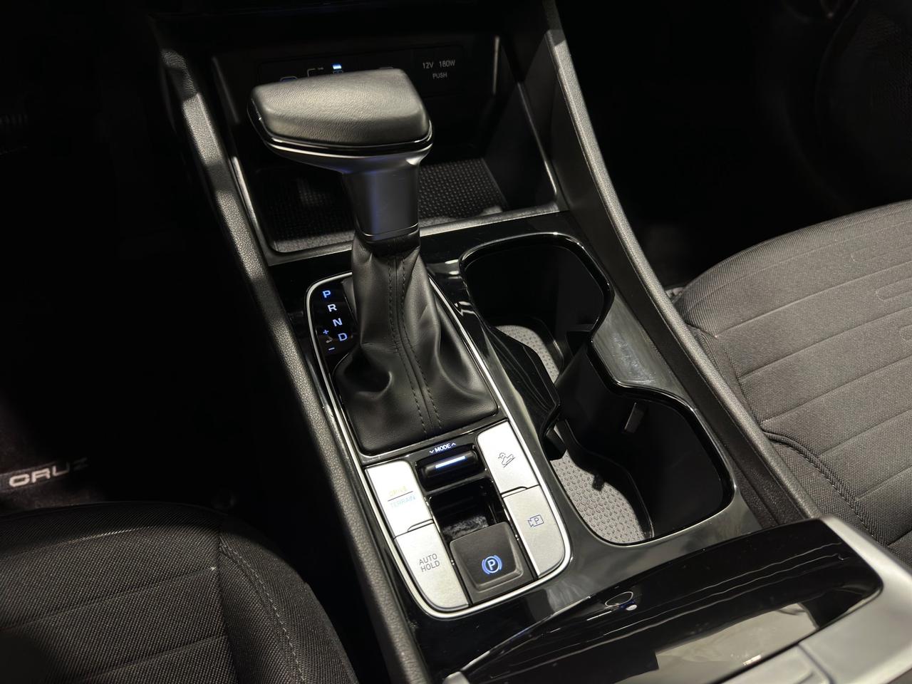 2025 Hyundai Santa Cruz Preferred | Reverse Cam | Heated Seats Photo