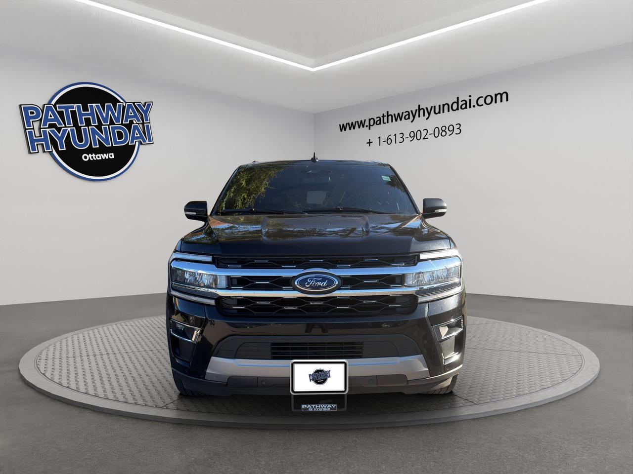 2024 Ford Expedition Limited Max | 9,000 lbs Towing Capacity | Sunroof | Cross-traffic alert | Pre-collision assist | Photo