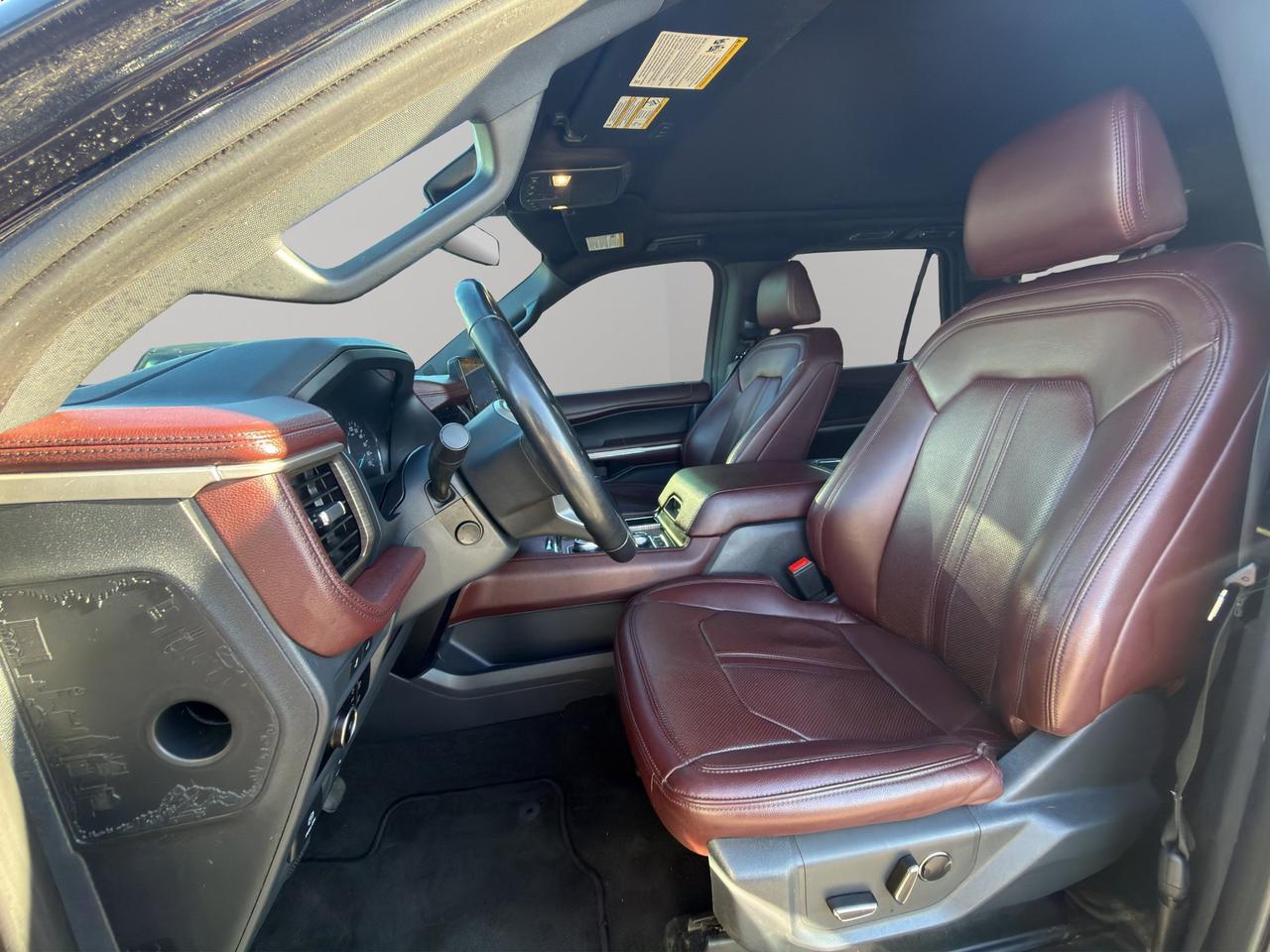 2024 Ford Expedition Limited Max | 9,000 lbs Towing Capacity | Sunroof | Cross-traffic alert | Pre-collision assist | Photo