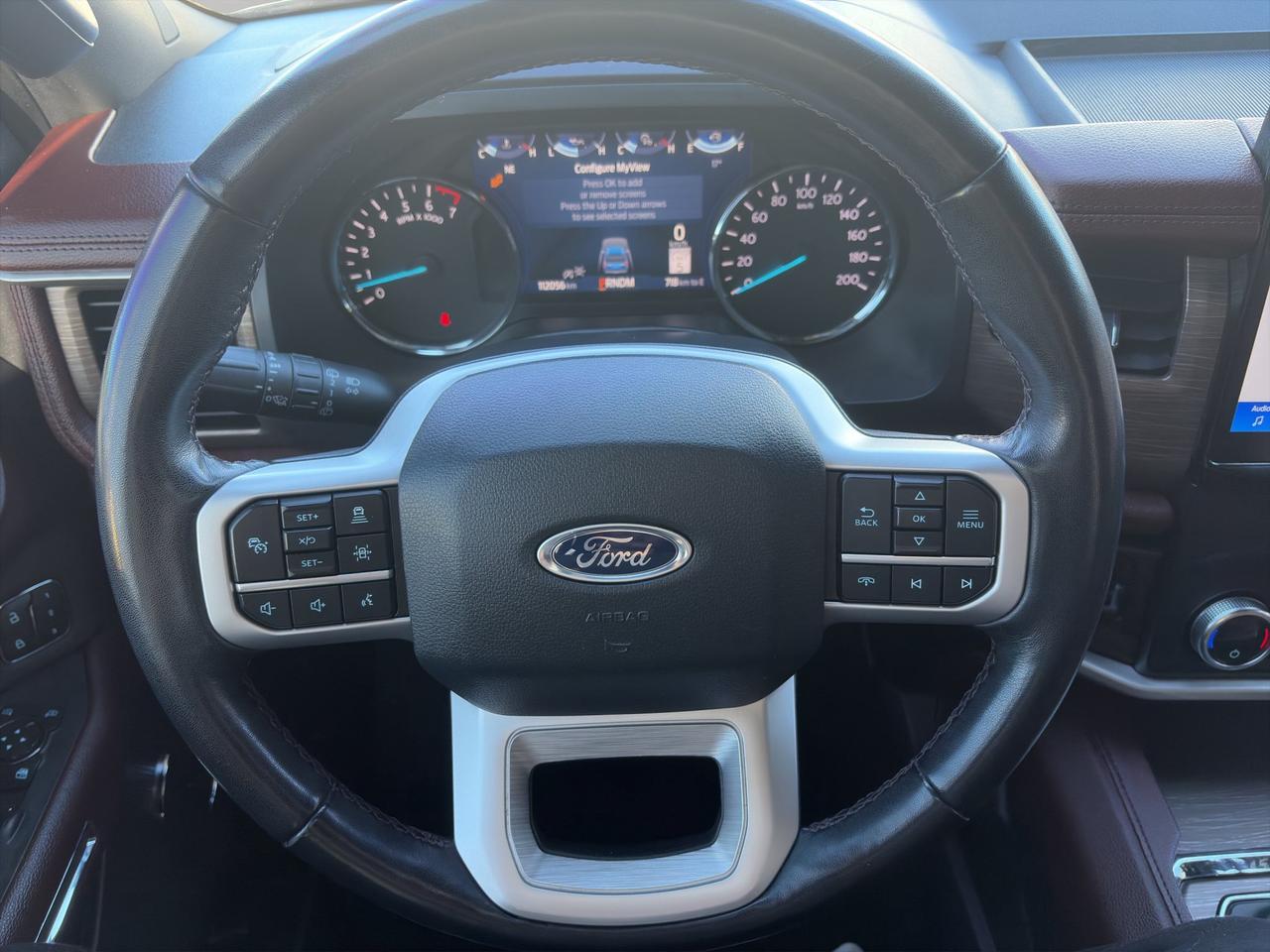 2024 Ford Expedition Limited Max | 9,000 lbs Towing Capacity | Sunroof | Cross-traffic alert | Pre-collision assist | Photo