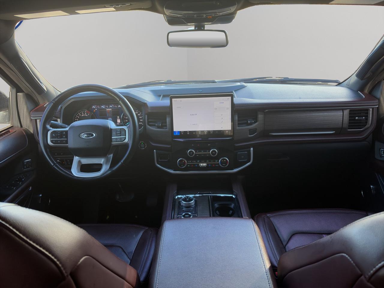 2024 Ford Expedition Limited Max | 9,000 lbs Towing Capacity | Sunroof | Cross-traffic alert | Pre-collision assist | Photo