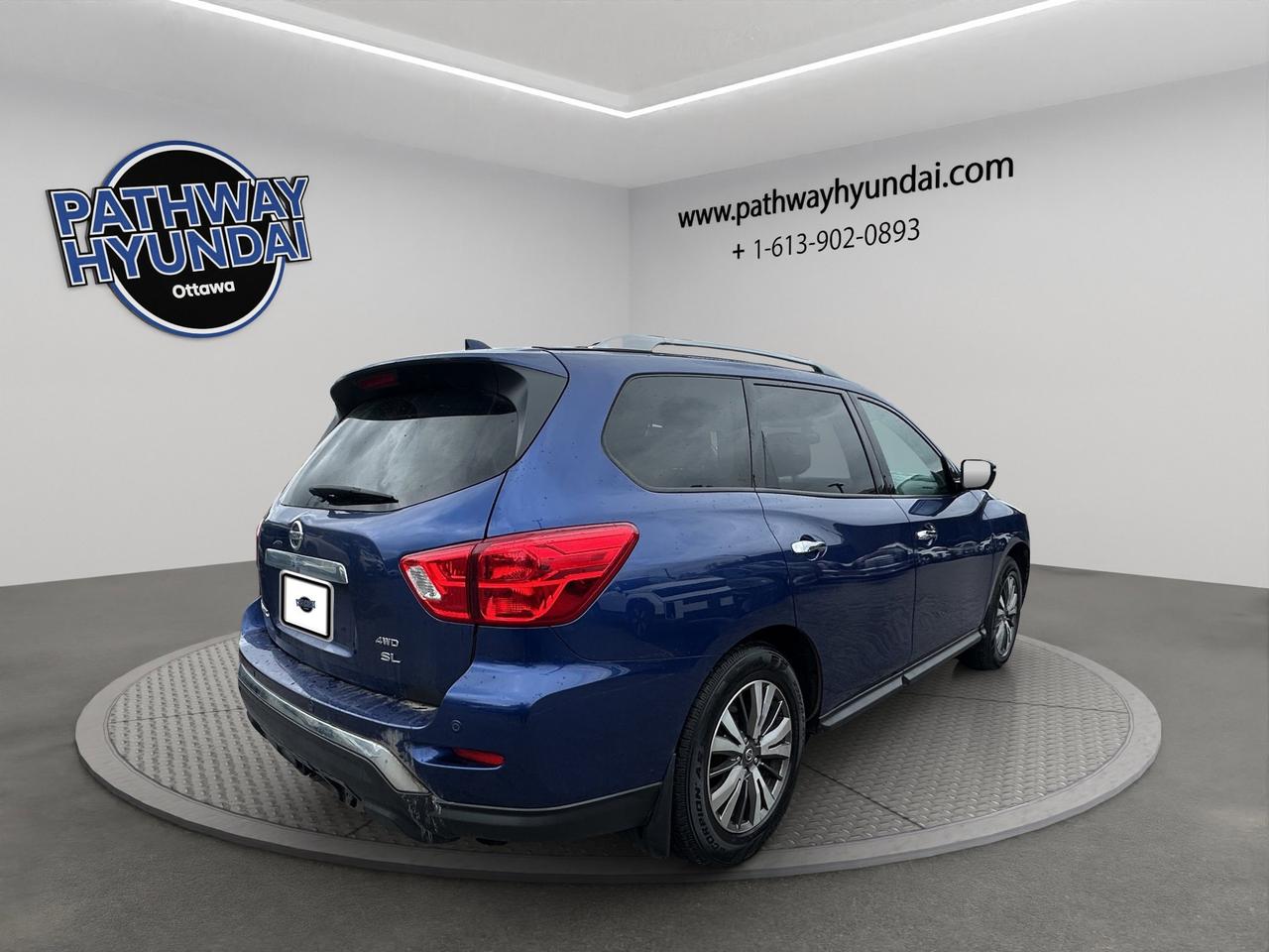 2019 Nissan Pathfinder SL Premium | Reverse Cam | Heated Seats Photo3