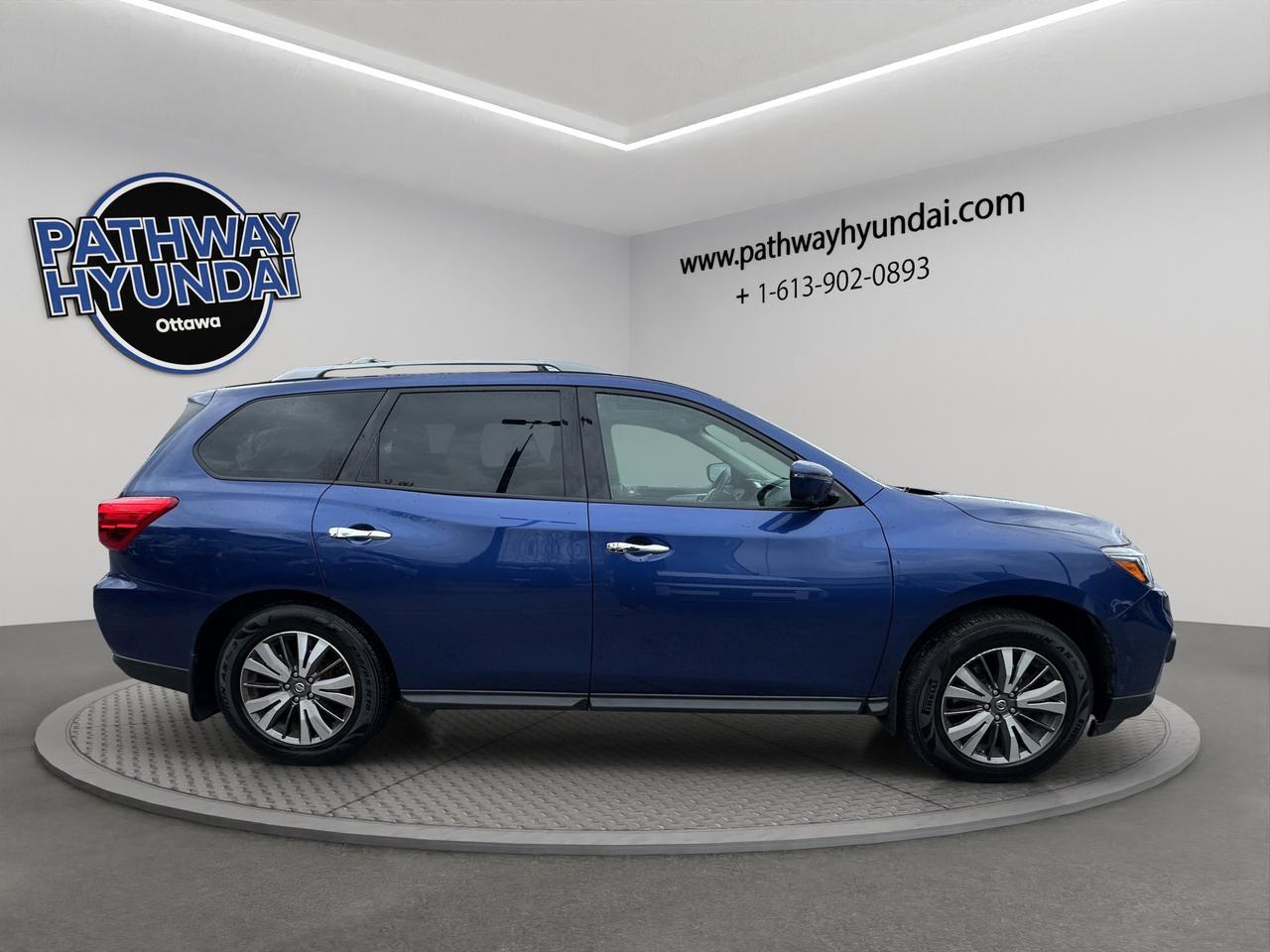 2019 Nissan Pathfinder SL Premium | Reverse Cam | Heated Seats Photo