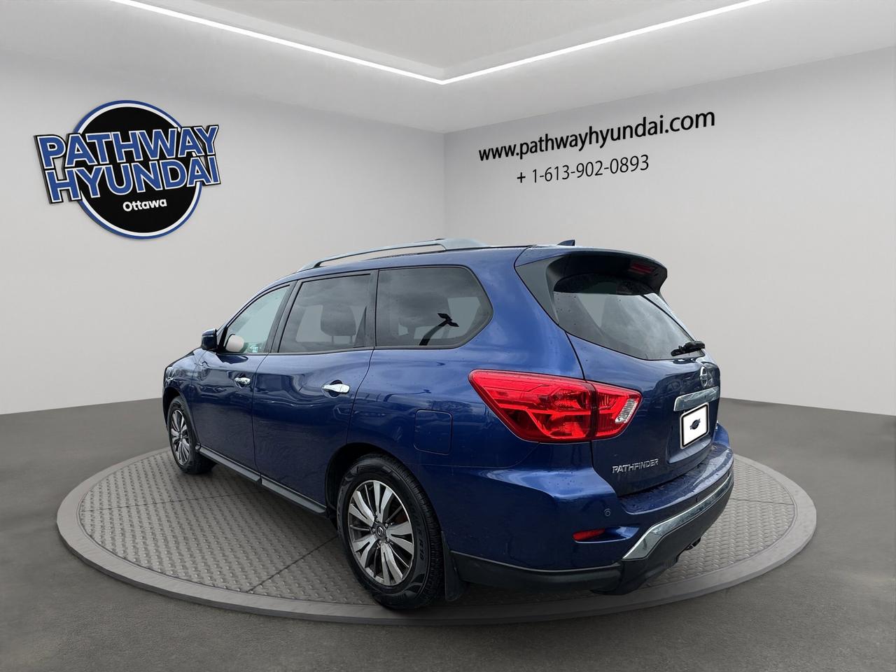 2019 Nissan Pathfinder SL Premium | Reverse Cam | Heated Seats Photo