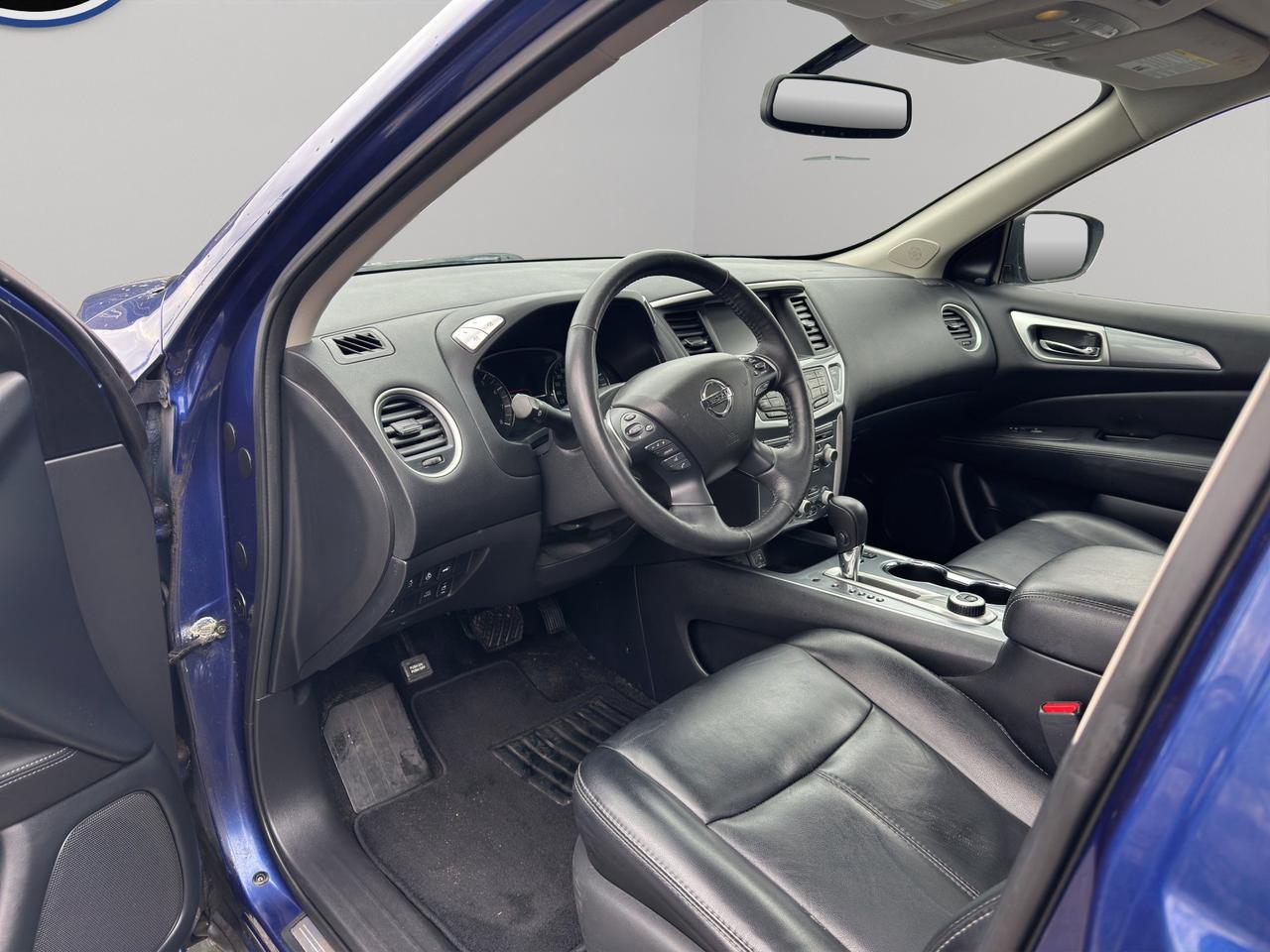 2019 Nissan Pathfinder SL Premium | Reverse Cam | Heated Seats Photo