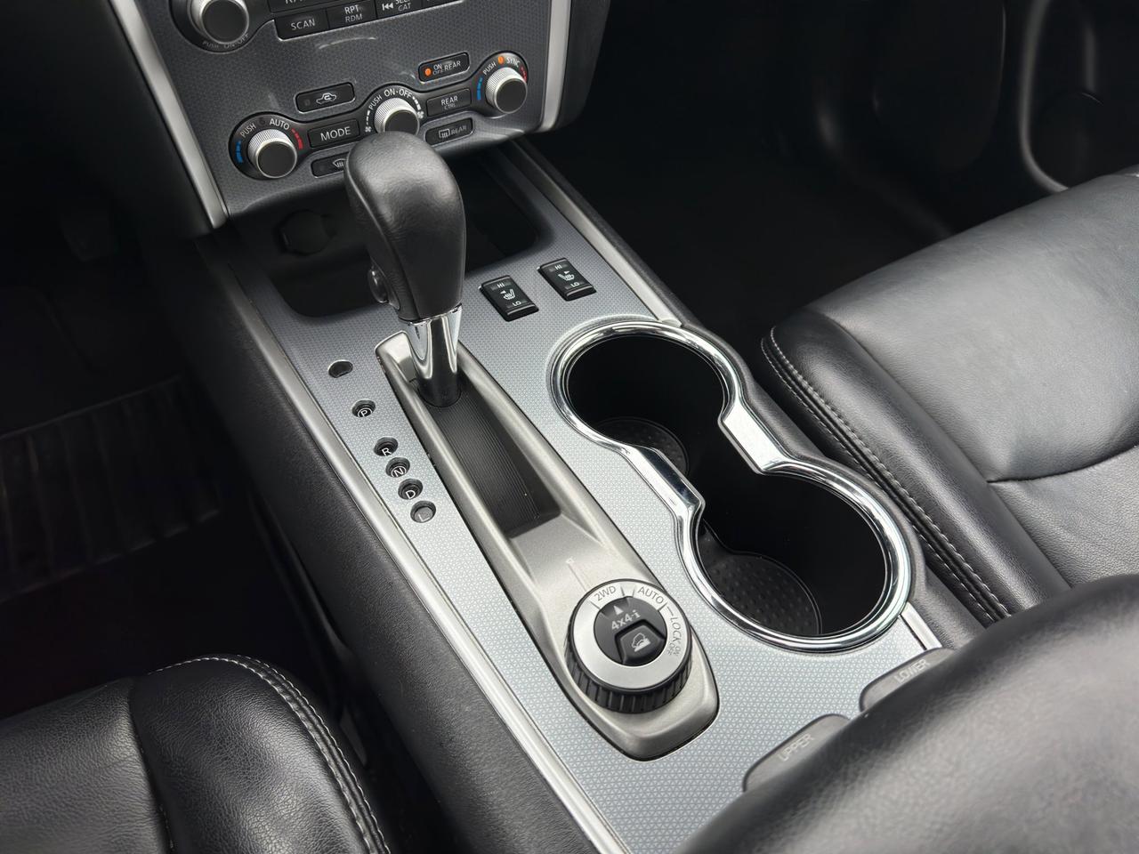 2019 Nissan Pathfinder SL Premium | Reverse Cam | Heated Seats Photo