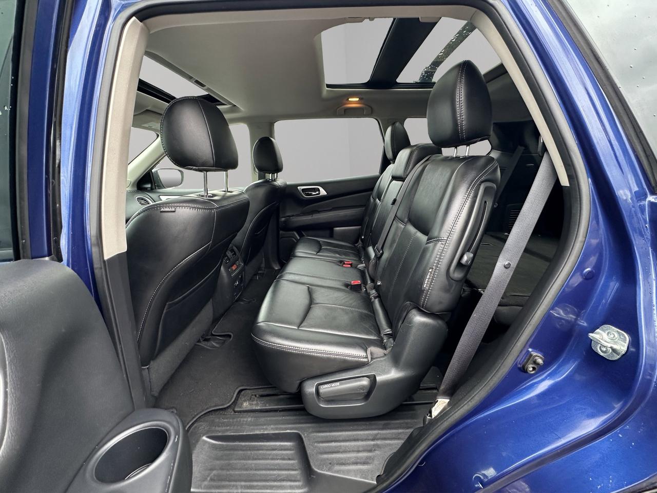 2019 Nissan Pathfinder SL Premium | Reverse Cam | Heated Seats Photo