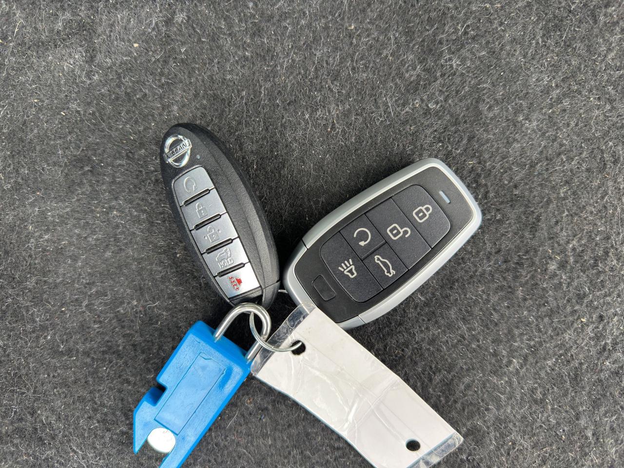 2019 Nissan Pathfinder SL Premium | Reverse Cam | Heated Seats Photo