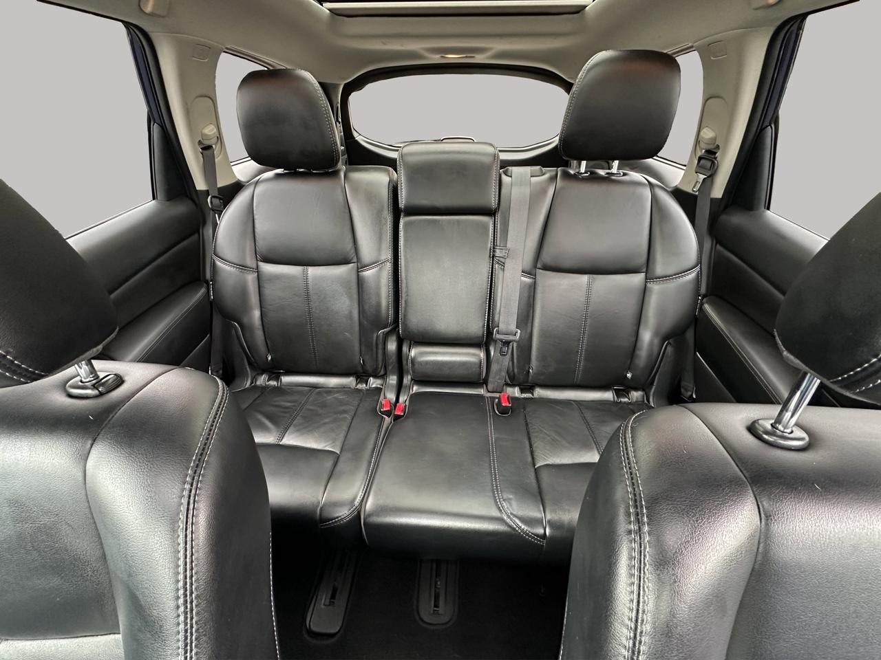2019 Nissan Pathfinder SL Premium | Reverse Cam | Heated Seats Photo