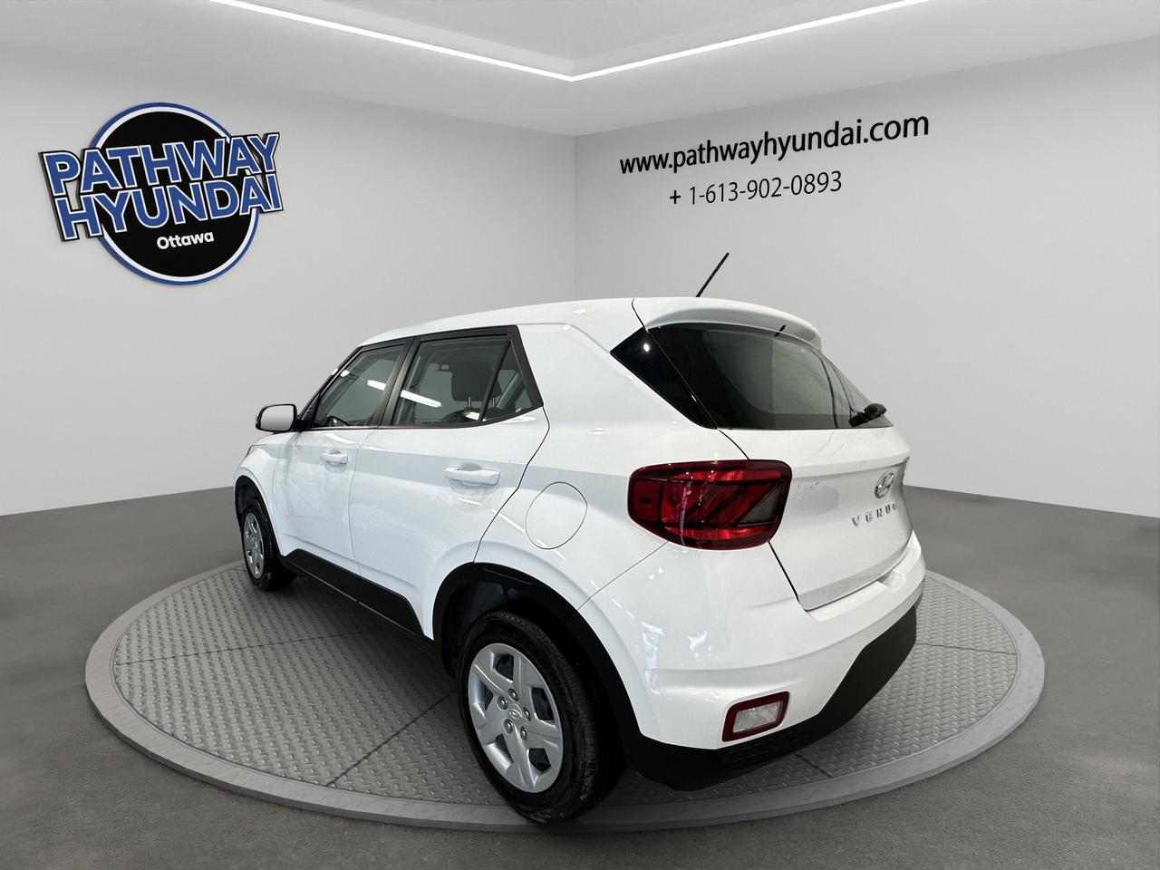 2024 Hyundai Venue Essential | Reverse Cam | Heated Seats Photo
