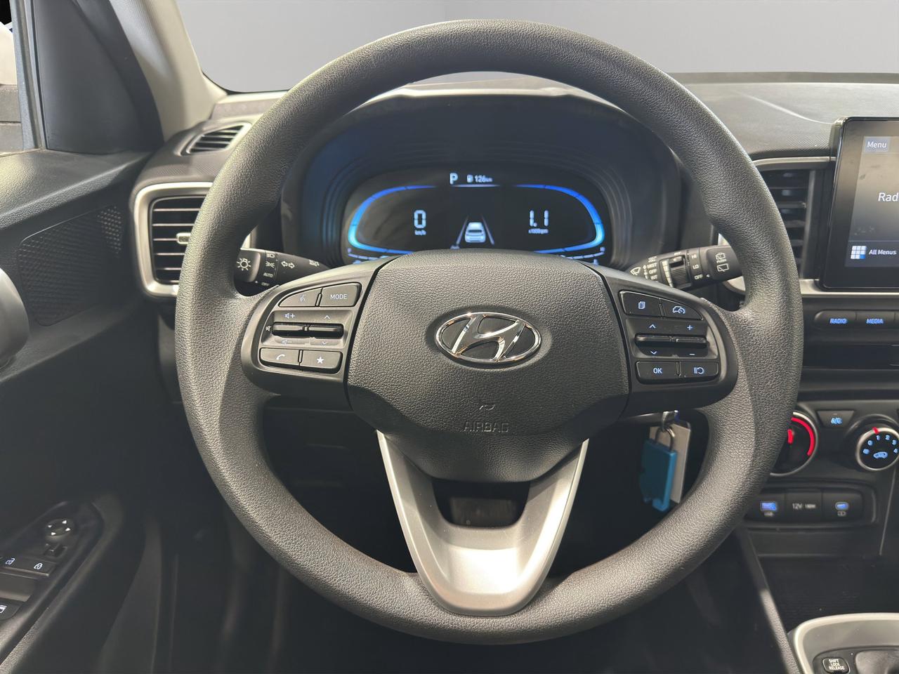 2024 Hyundai Venue Essential | Reverse Cam | Heated Seats Photo