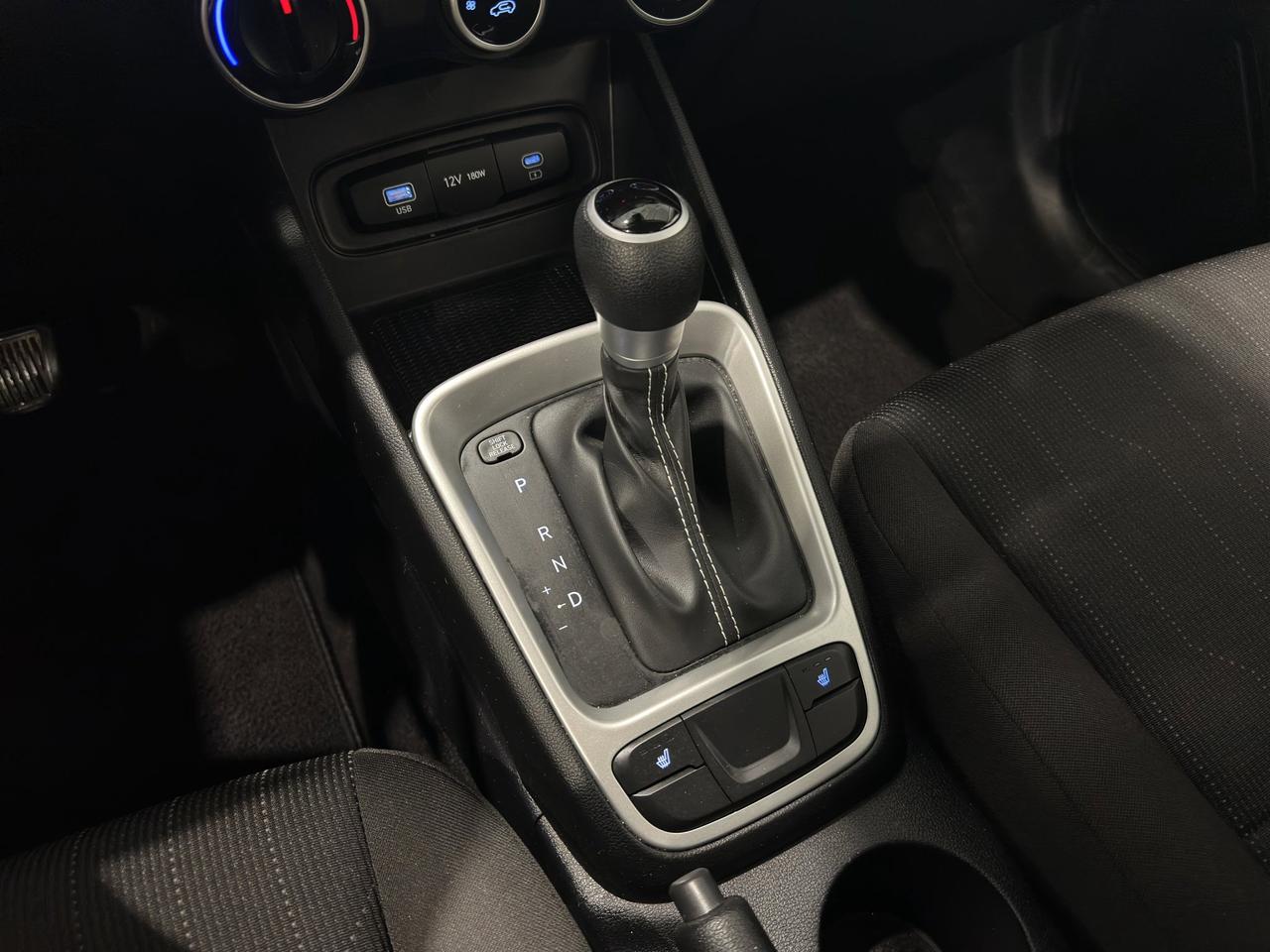 2024 Hyundai Venue Essential | Reverse Cam | Heated Seats Photo