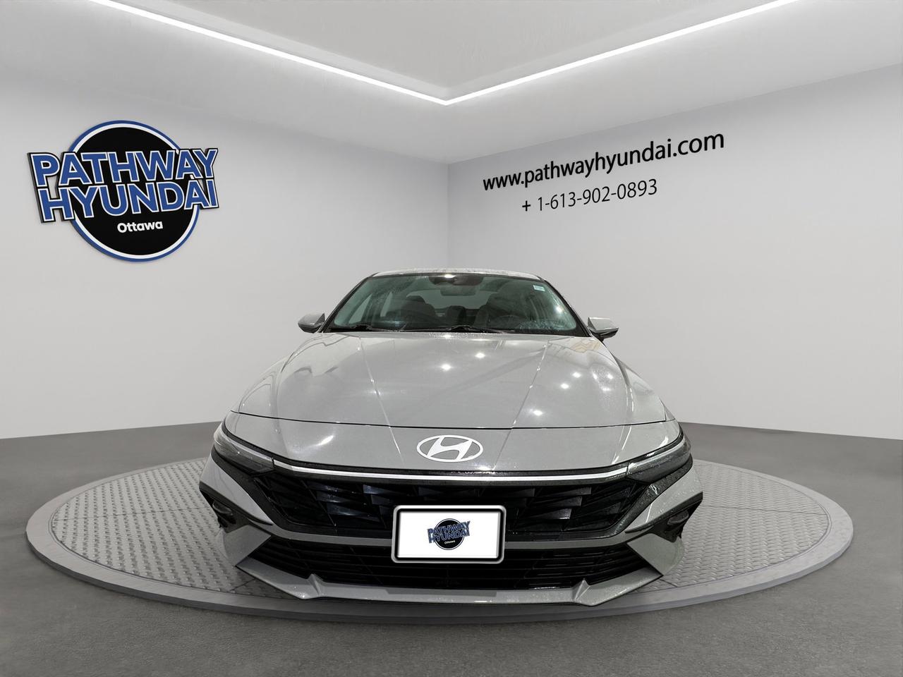 2025 Hyundai Elantra Essential | Reverse Cam | Heated Seats Photo