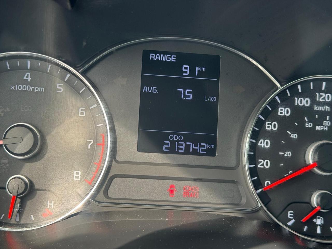 2016 Kia Forte LX, MANUAL, SEDAN, 4 CYL, GREAT ON FUEL, CERTIFIED Photo