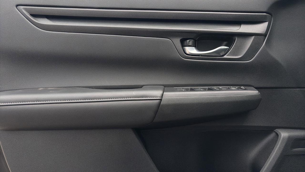 2025 Honda CR-V LX AWD Photo