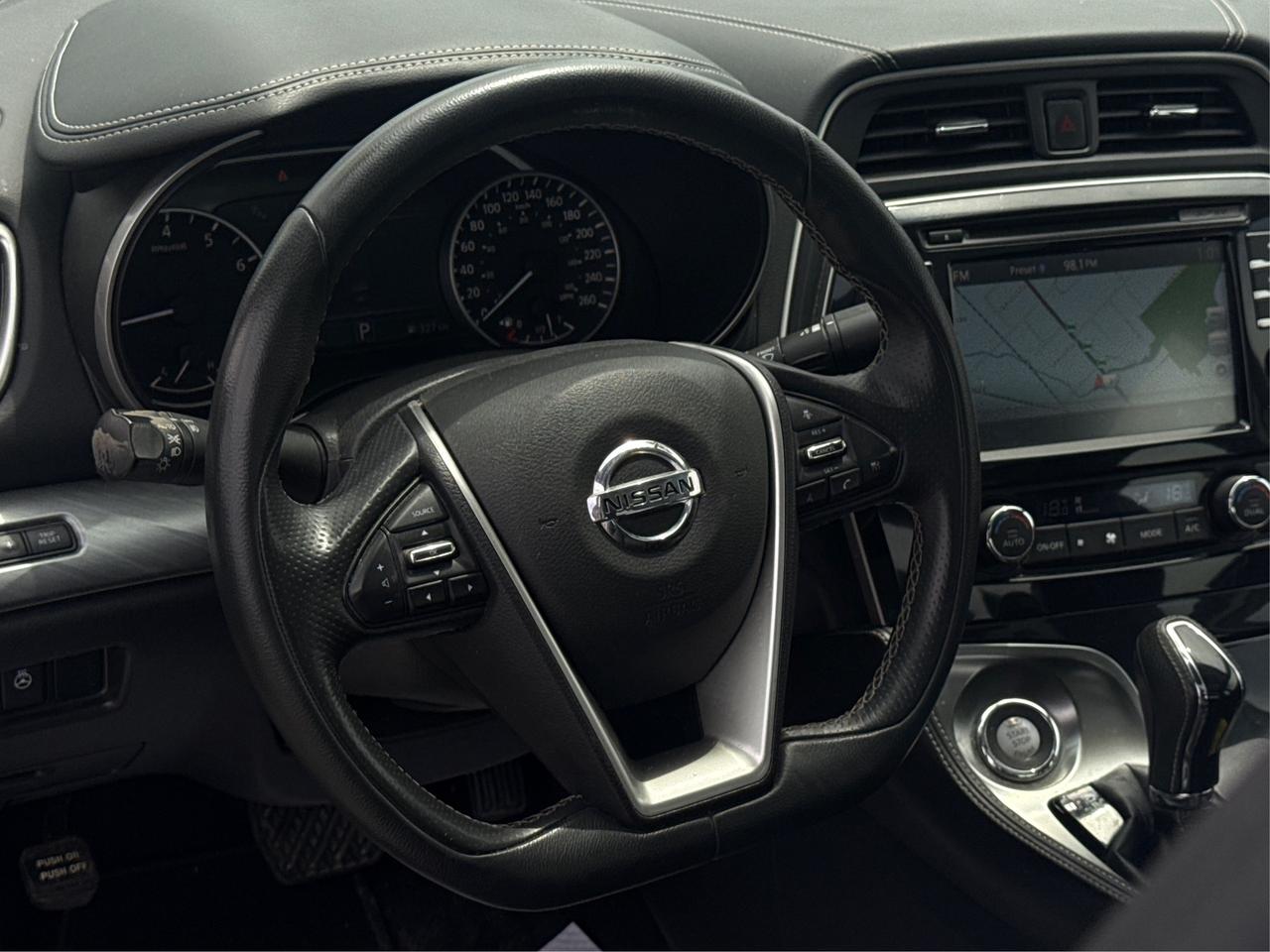 2018 Nissan Maxima NAV LEATHER PANO ROOF CLEAN WE FINANCE ALL CREDIT! Photo