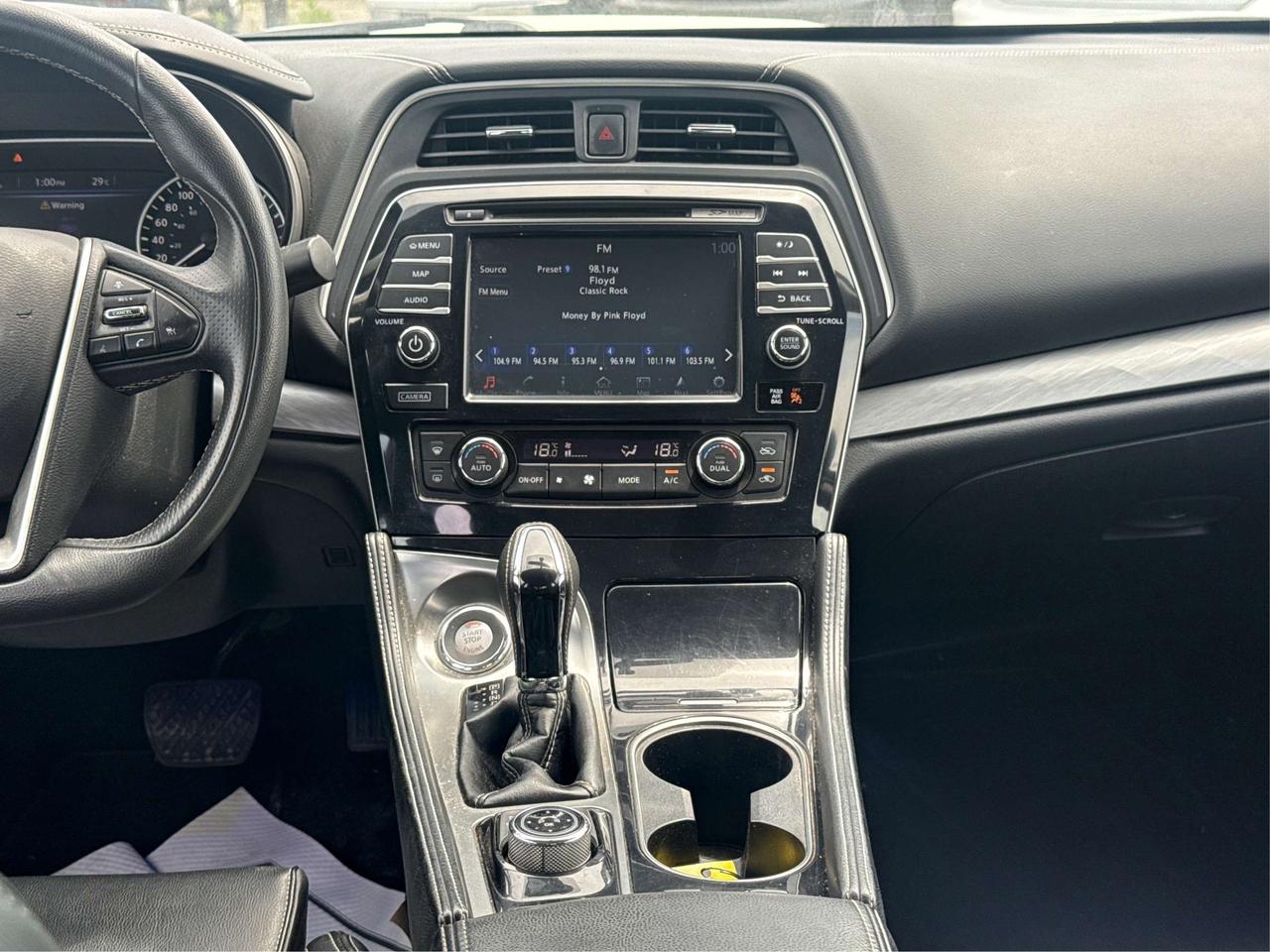 2018 Nissan Maxima NAV LEATHER PANO ROOF CLEAN WE FINANCE ALL CREDIT! Photo