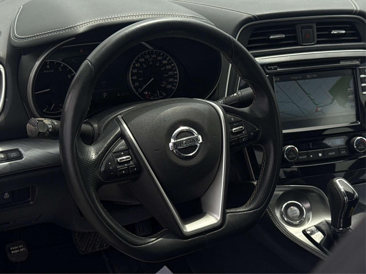 2018 Nissan Maxima NAV LEATHER PANO ROOF CLEAN WE FINANCE ALL CREDIT! Photo