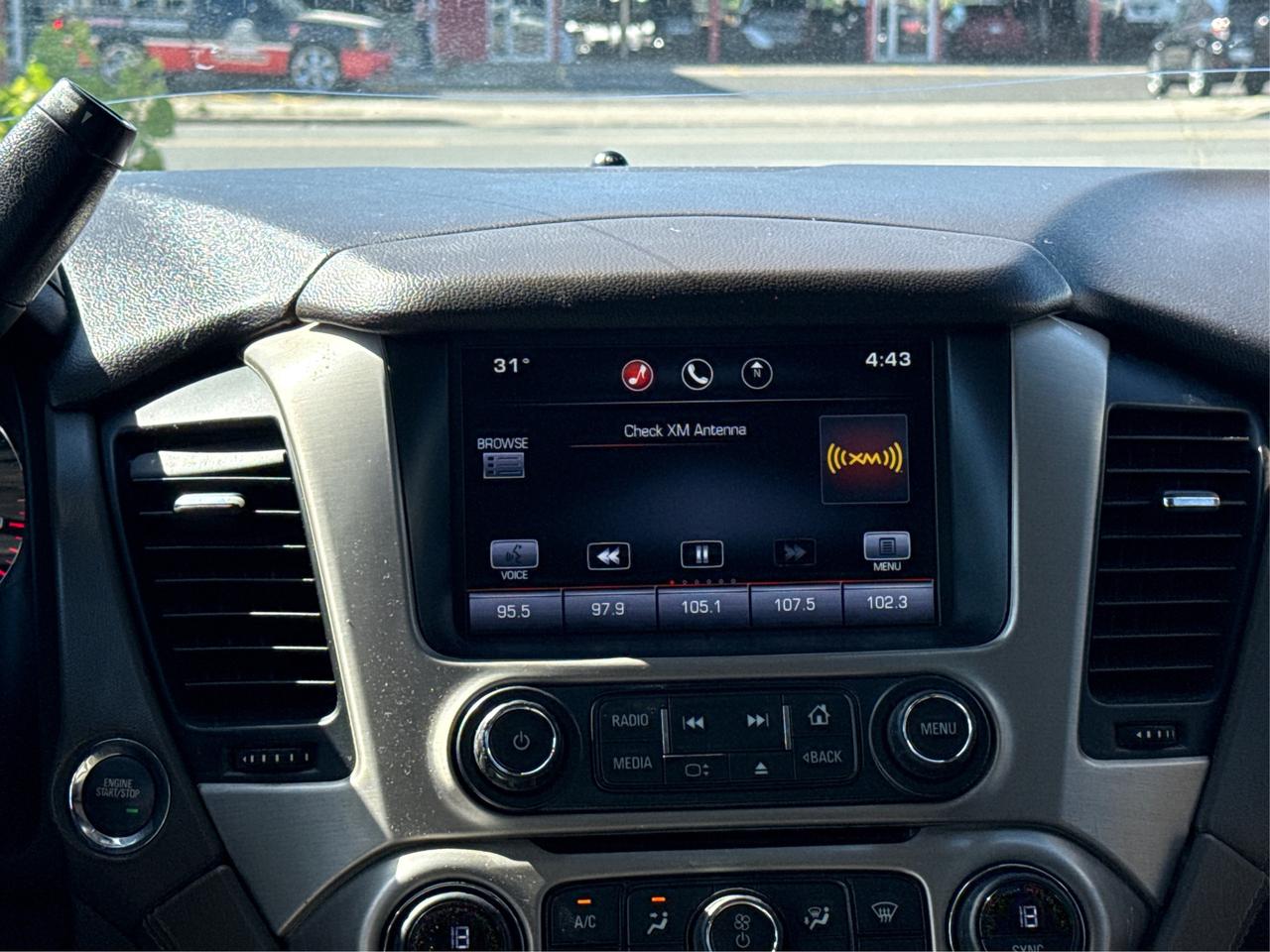 2015 GMC Yukon XL CERTIFIED NAV LEATHER ROOF WE FINANCE ALL CREDIT Photo