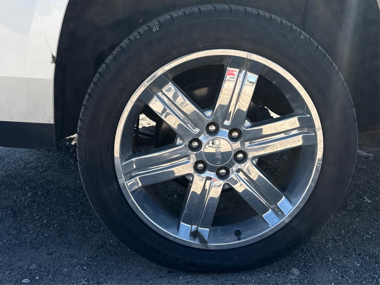2015 GMC Yukon XL CERTIFIED NAV LEATHER ROOF WE FINANCE ALL CREDIT Photo