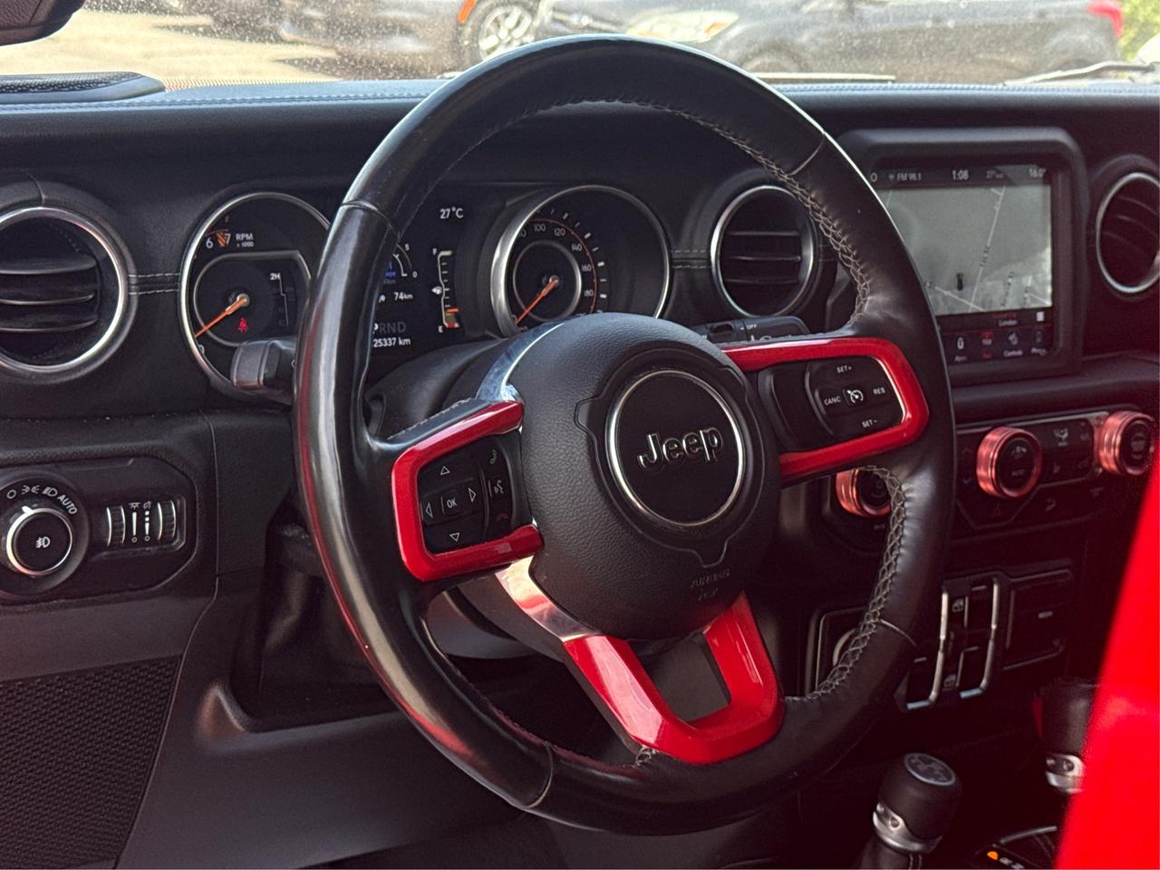 2018 Jeep WRANGLER UNLIMITED NAV LEATHER HEATED SEATS! WE FINANCE ALL CREDIT! Photo