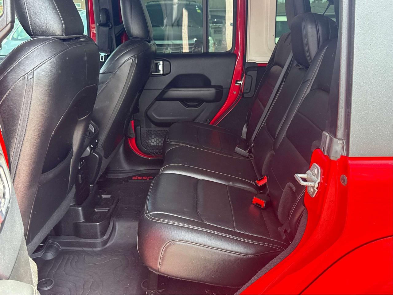 2018 Jeep Wrangler NAV LEATHER HEATED SEATS! WE FINANCE ALL CREDIT! Photo