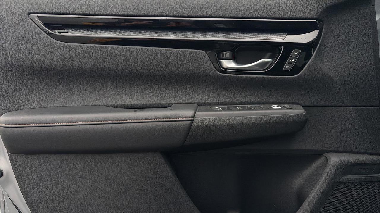 2024 Honda CR-V Hybrid Touring AWD Photo